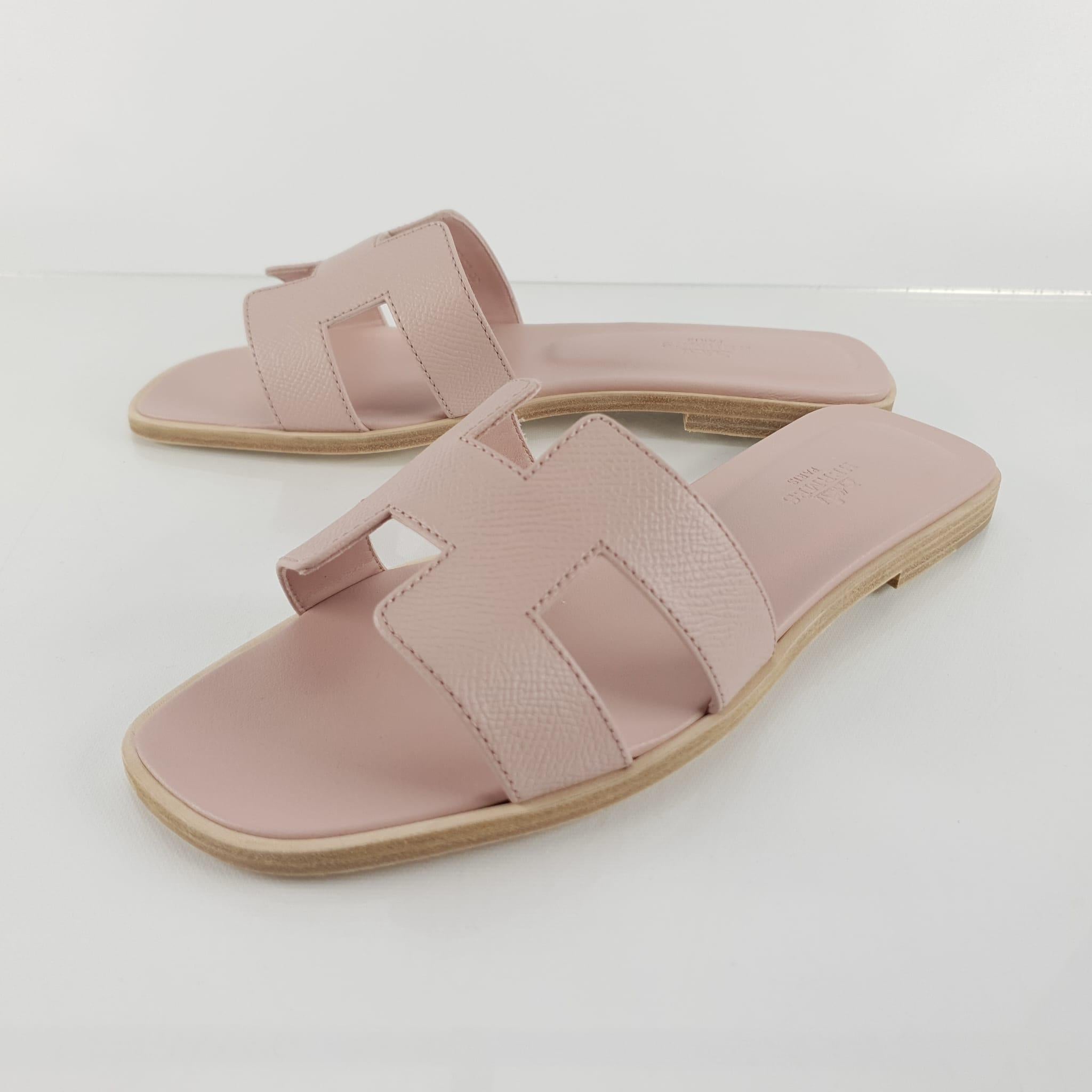 Women's or Men's Hermes Oran sandals Rose Porcelaine Epsom  size 37 For Sale