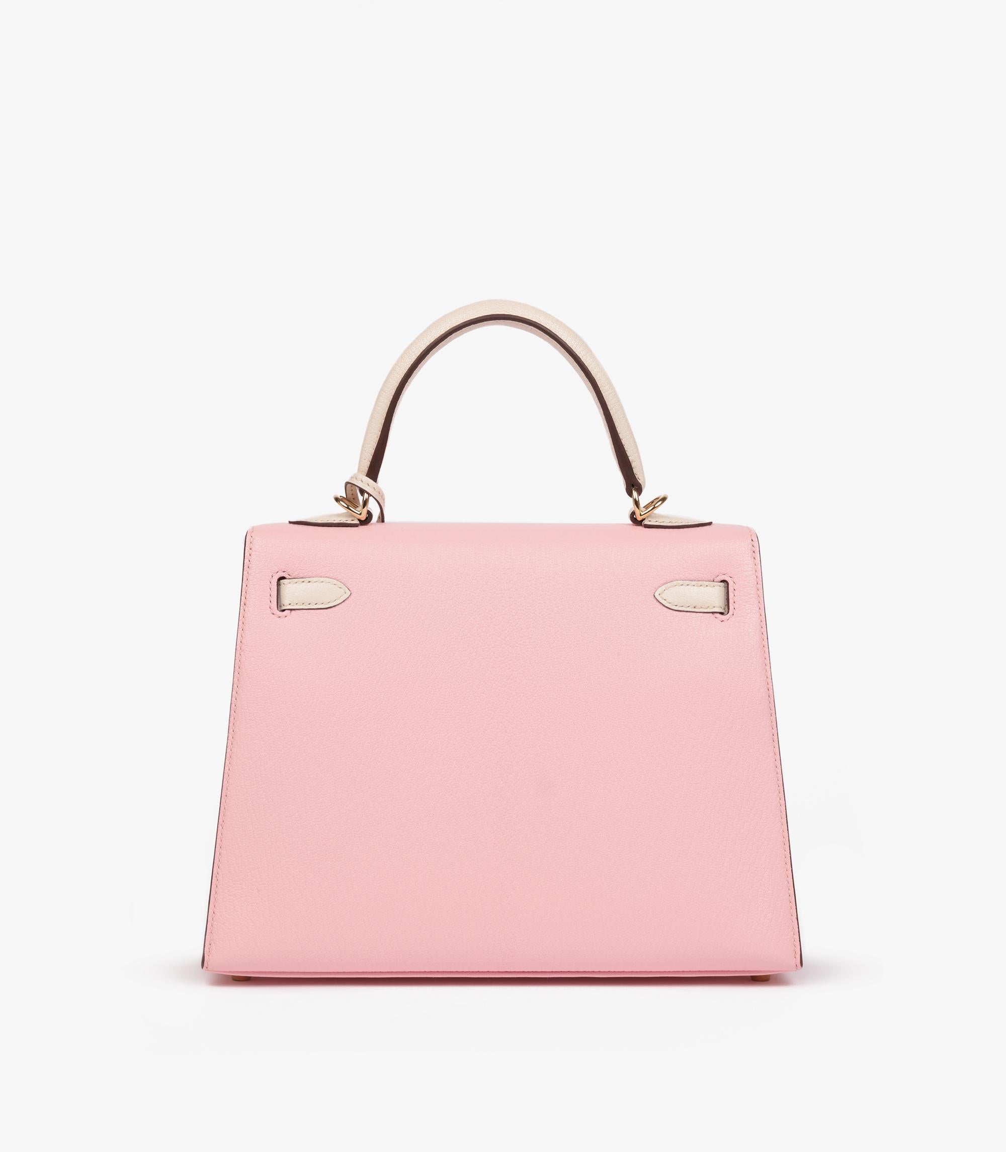 Hermès Rose Sakura & Nata Chevre Mysore Leather HSS Special Order Kelly 25cm Sel Excellent état - En vente à Bishop's Stortford, Hertfordshire