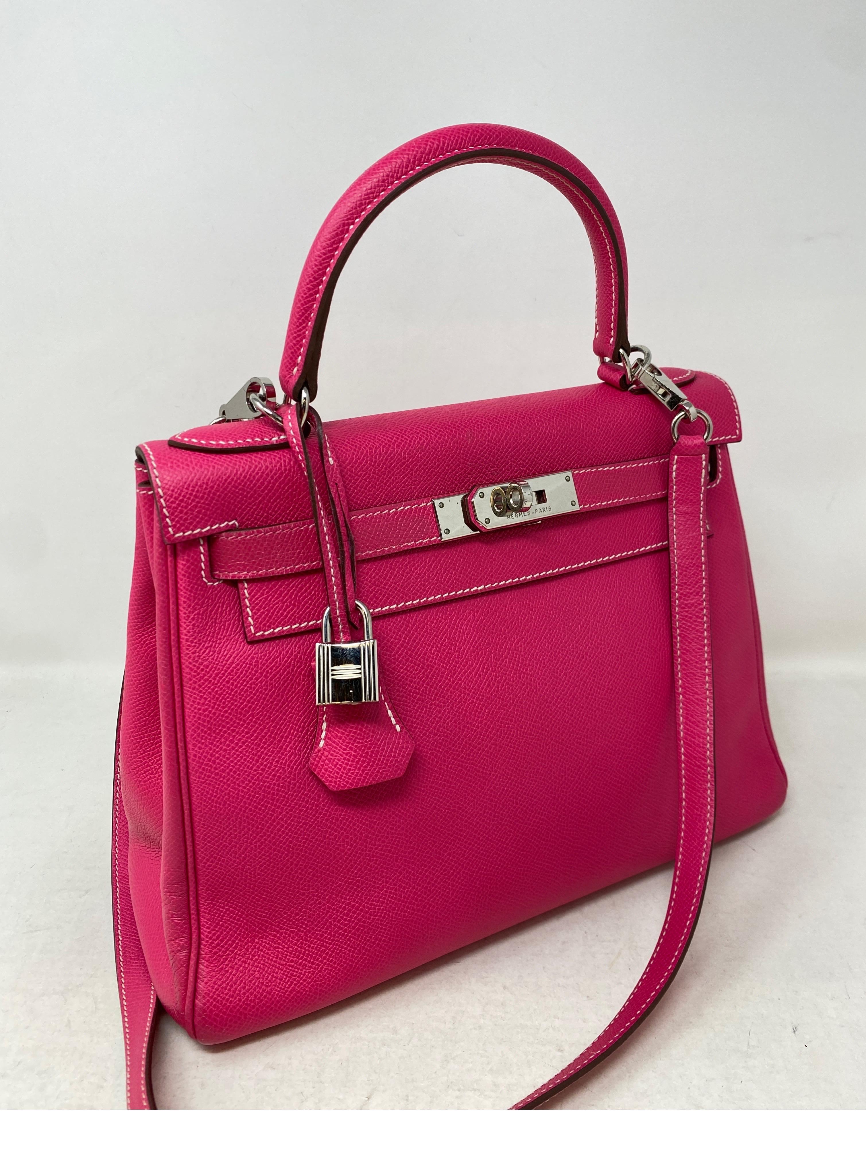 Hermes Rose Tyrien Kelly 28 Bag  In Good Condition In Athens, GA