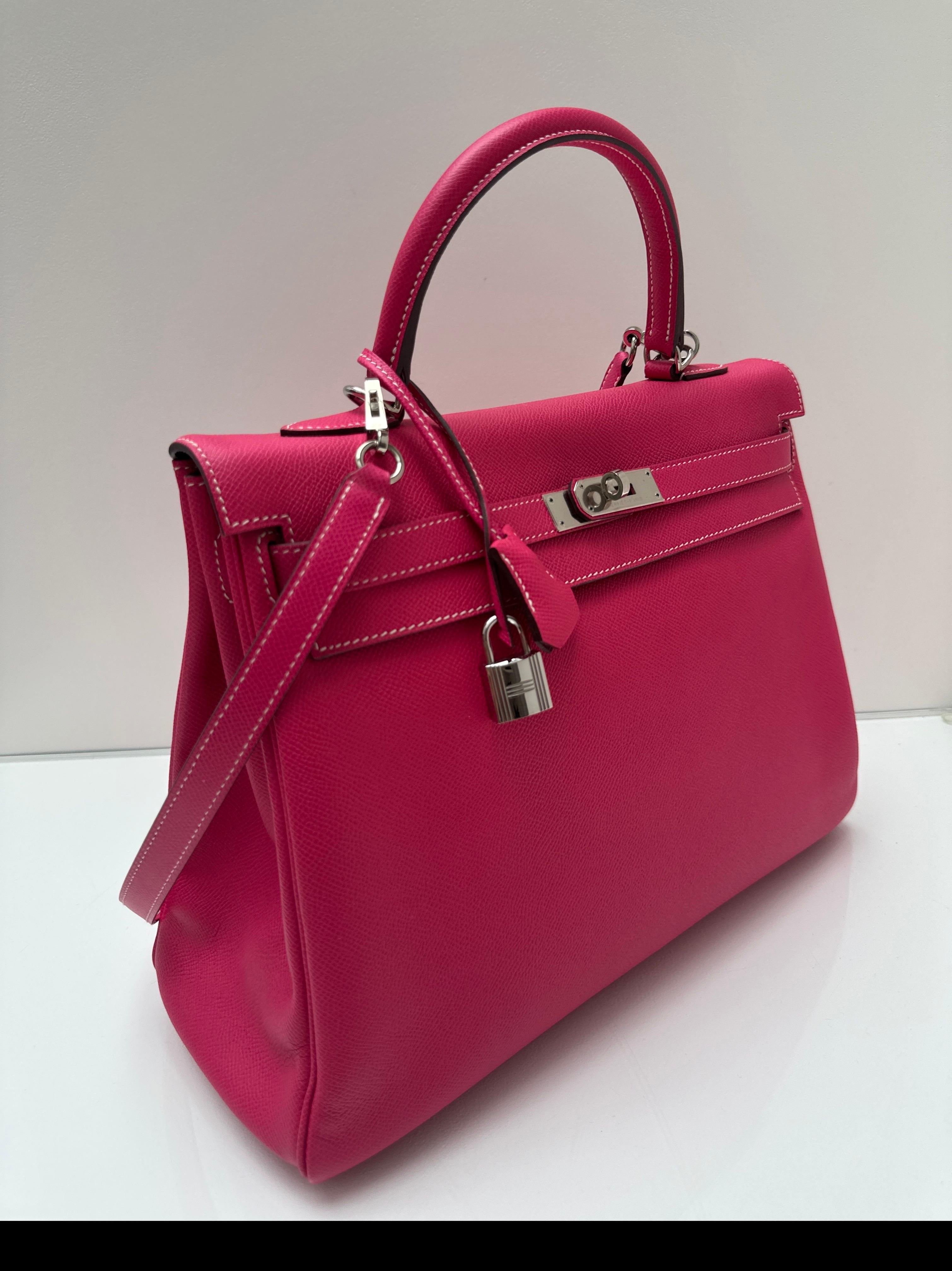 Hermes Rose Tyrien Kelly 32 Bag In Excellent Condition For Sale In Athens, GA