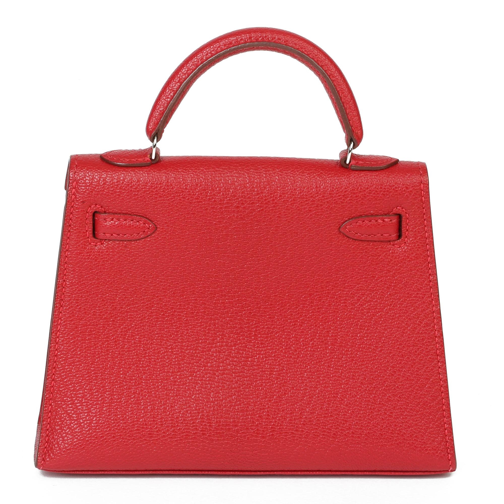 HERMÈS
Rouge Casaque Chevre Mysore Leather Ordine speciale HSS Kelly 15cm Sellier

Riferimento Xupes: HBJJLG026
Numero di serie: [N]
Età (circa): 2010
Accompagnato da: sacchetto antipolvere Hermès, scatola, tracolla
Dettagli sull'autenticità: Timbro