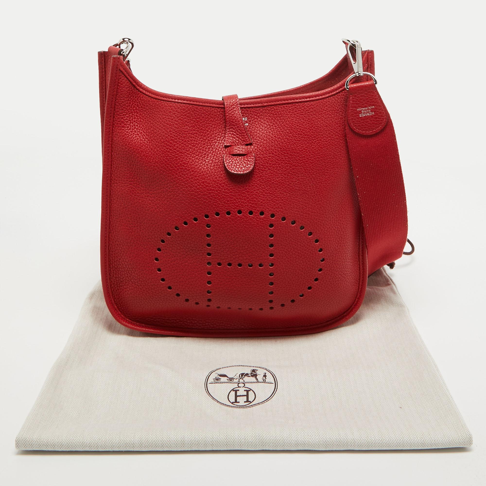 Hermès Rouge Casaque Taurillon Clemence Leather Evelyne III PM Bag For Sale 9