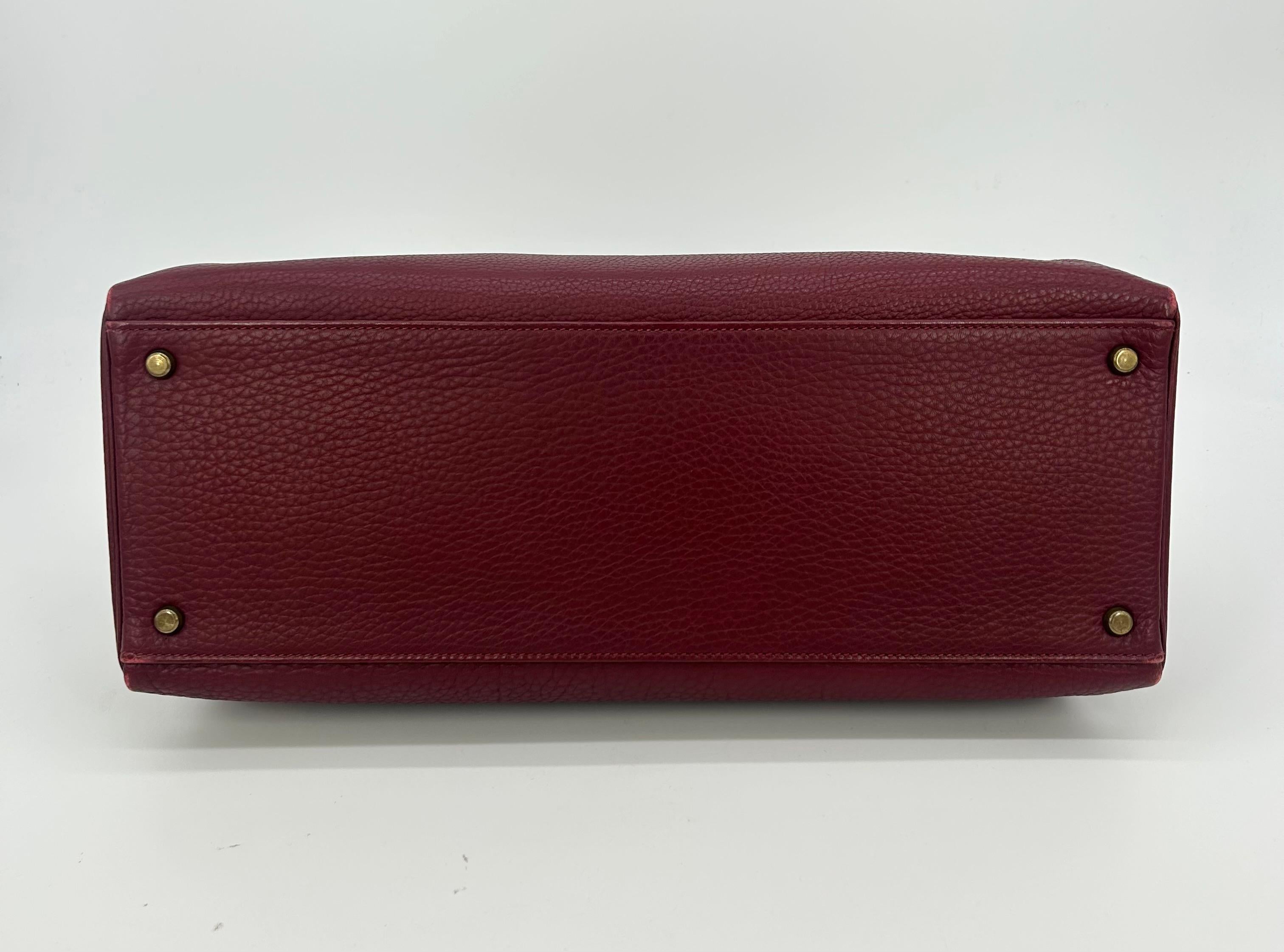Women's Hermes Rouge Clemence Leather Kelly 40 For Sale