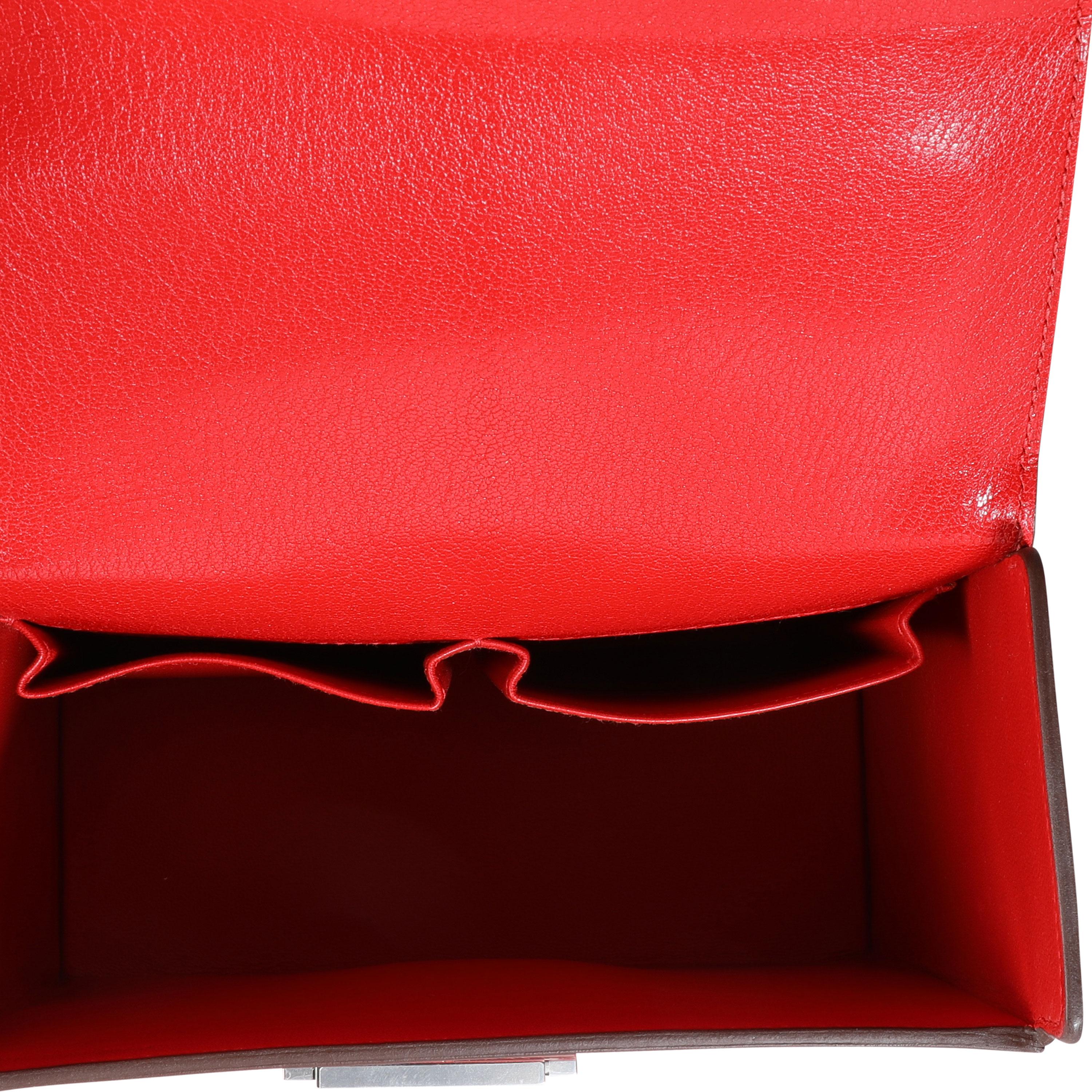 Hermès Rouge De Coeur Chévre Cinhetic Boxy Top Handle PHW In Excellent Condition In New York, NY