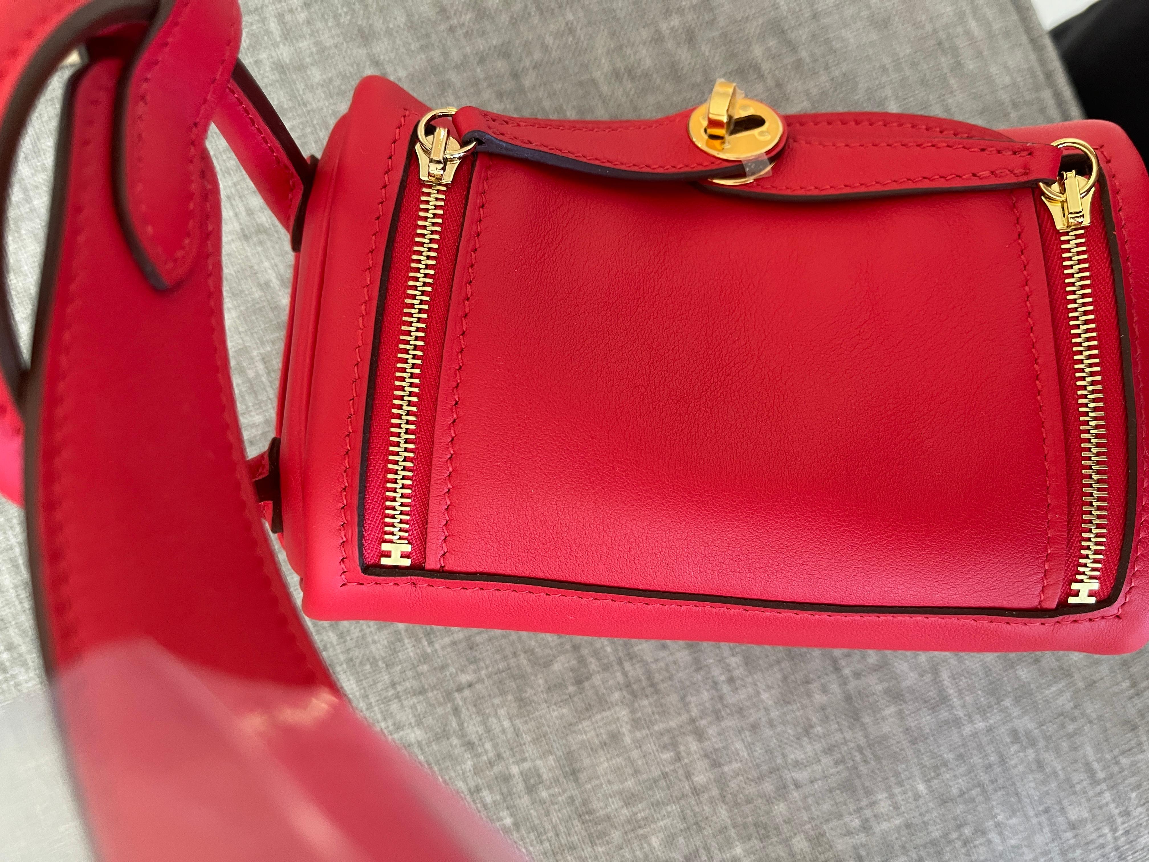 Women's or Men's Hermes Rouge de Coeur Mini Lindy Handbag Bag Gold