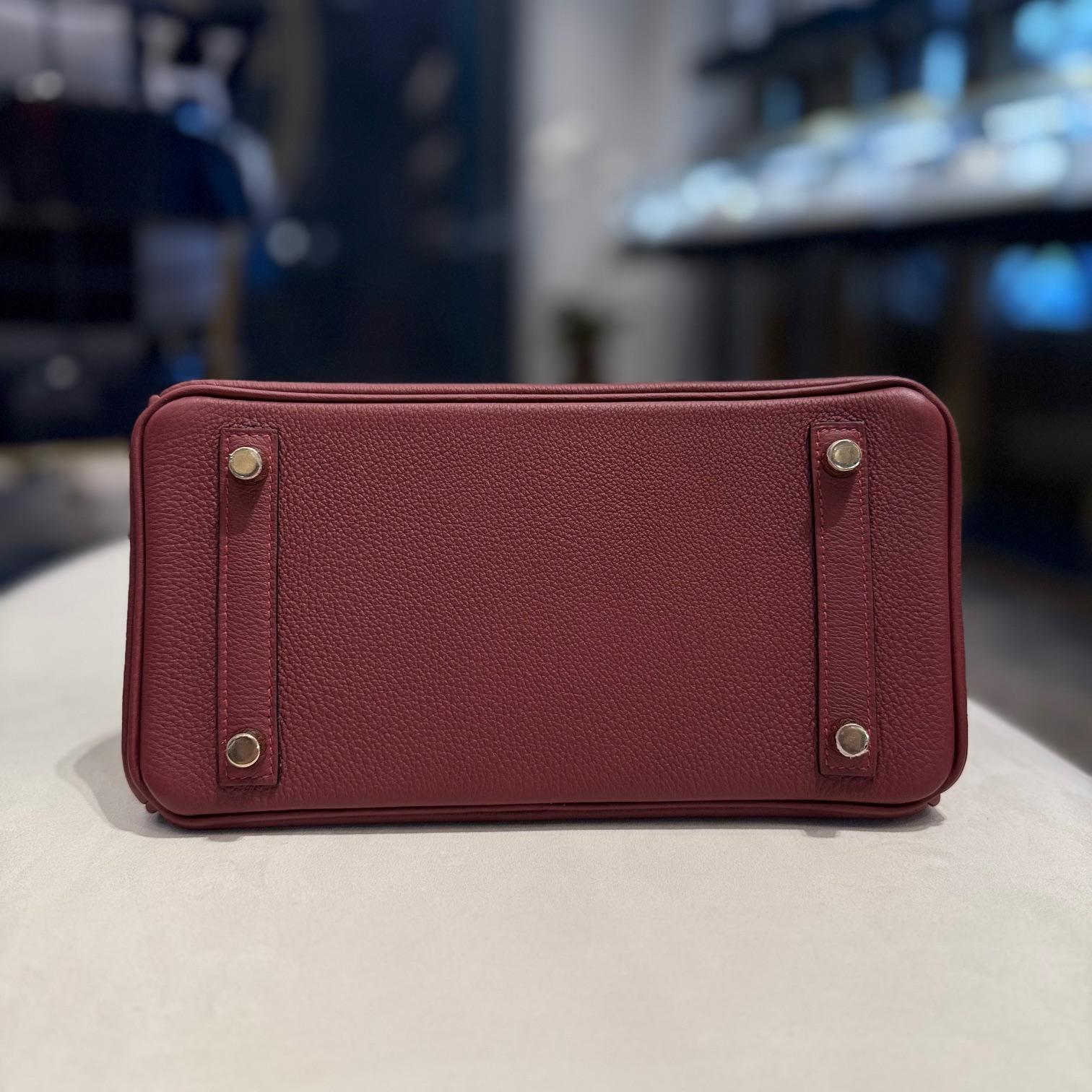 Hermès Rouge H Birkin 25 Togo Gold Hardware For Sale 1