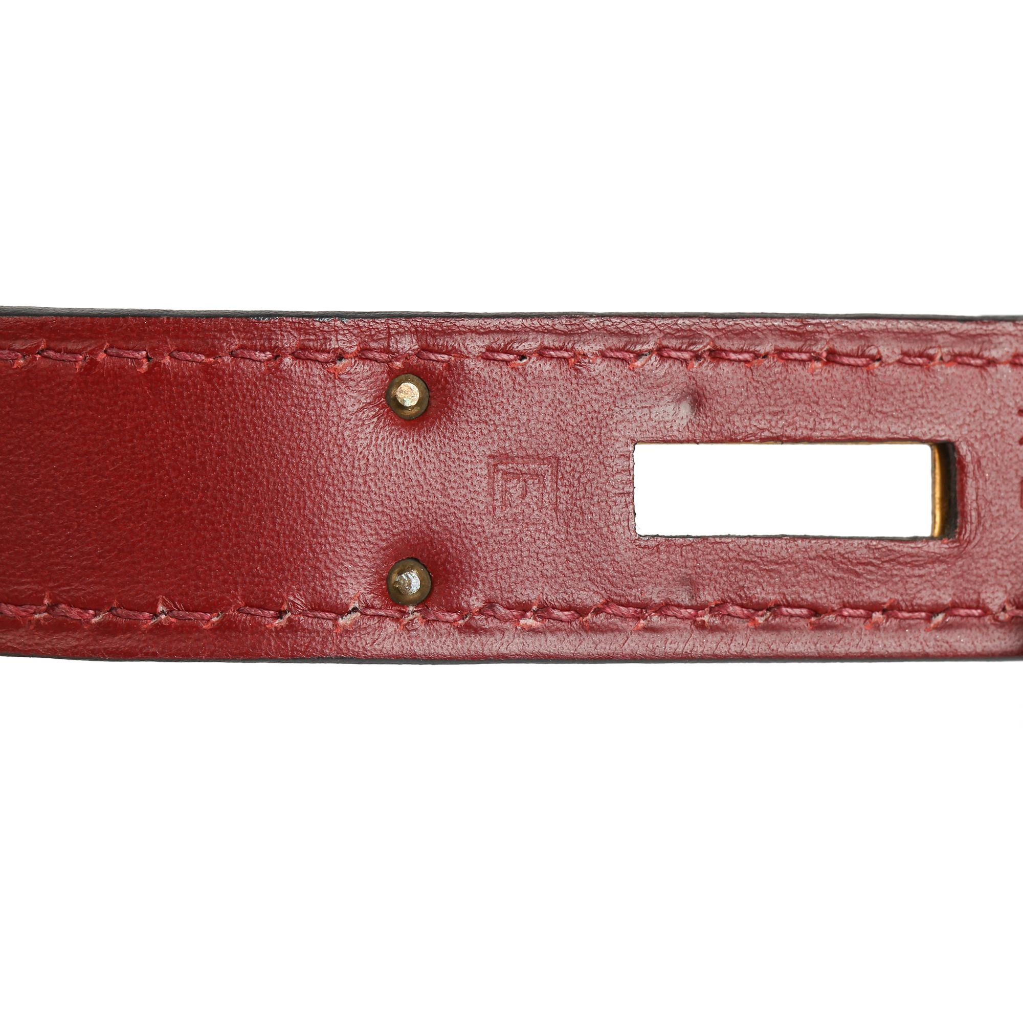 Hermès Rouge H Box Calf Leather Vibrato Kelly 28cm Retourne en venta 3