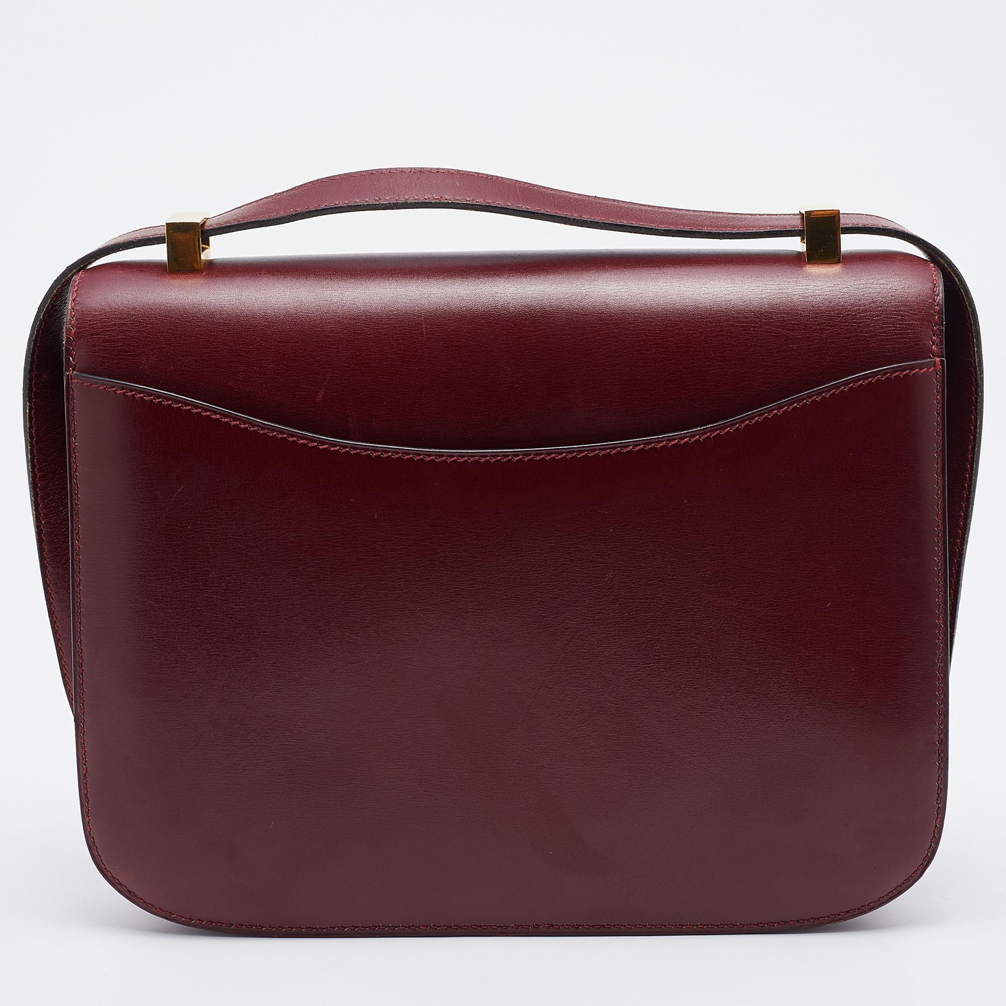 Hermes Rouge H Box Leather Gold Finish Constance 23 Bag In Fair Condition In Dubai, Al Qouz 2