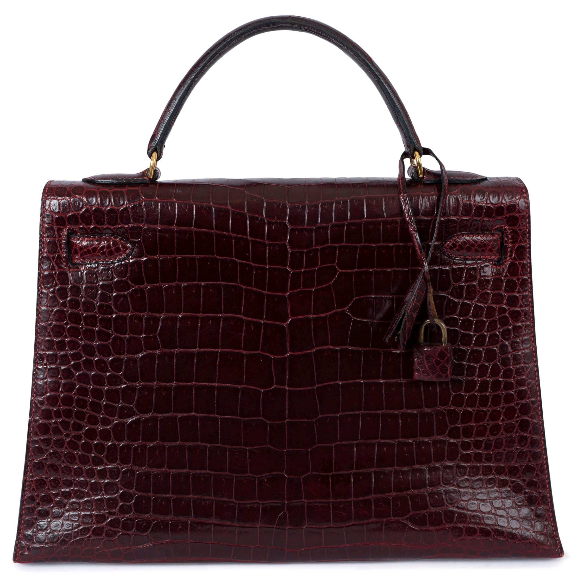 HERMES Rouge H burgundy POROSUS CROC KELLY 32 SELLIER Bag Ghw In Fair Condition In Zürich, CH