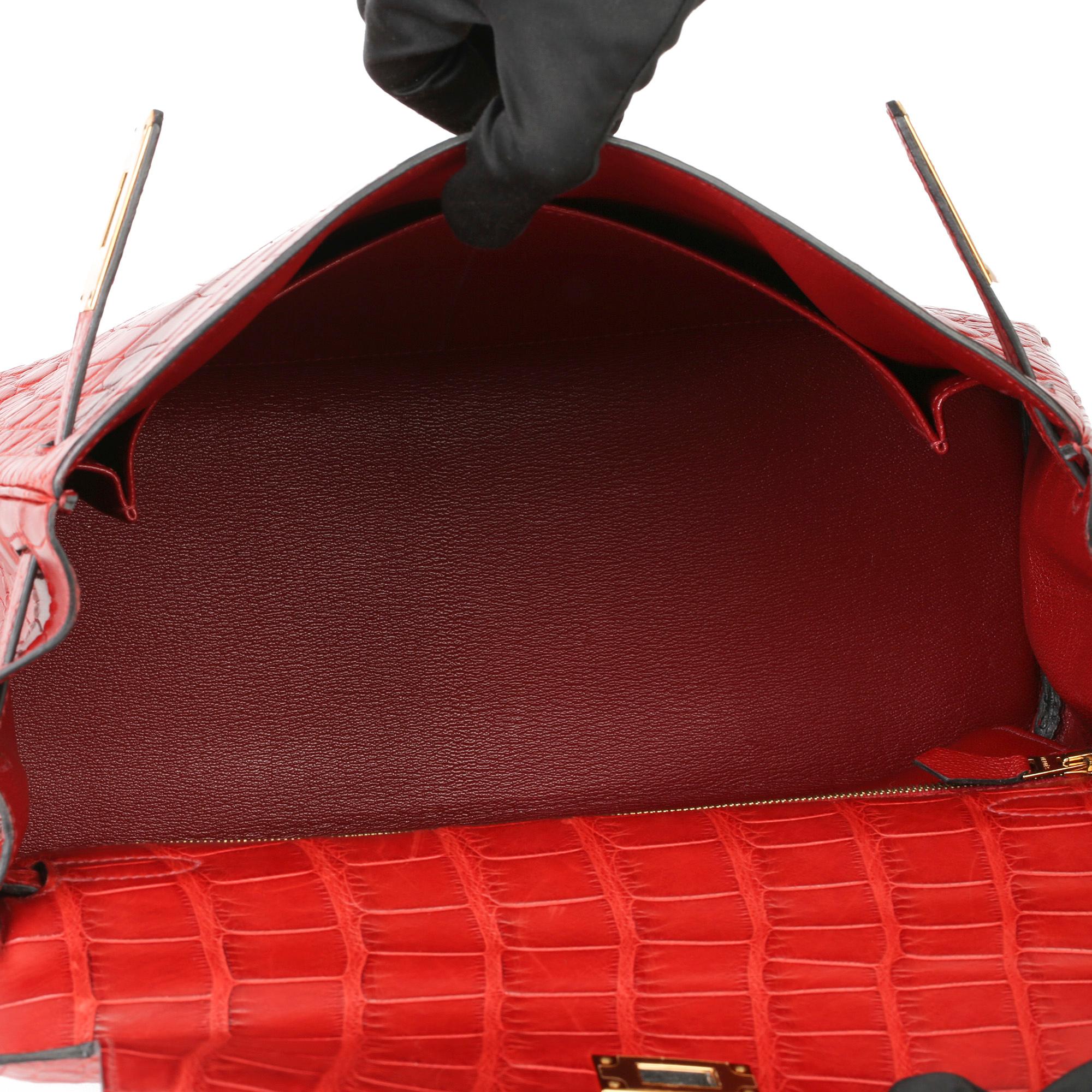 Hermès Rouge H Matte Mississippiensis Alligator Leder Kelly 32cm Retourne im Zustand „Hervorragend“ im Angebot in Bishop's Stortford, Hertfordshire