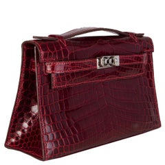HERMES Rouge H red CROCODILE KELLY POCHETTE Clutch Bag