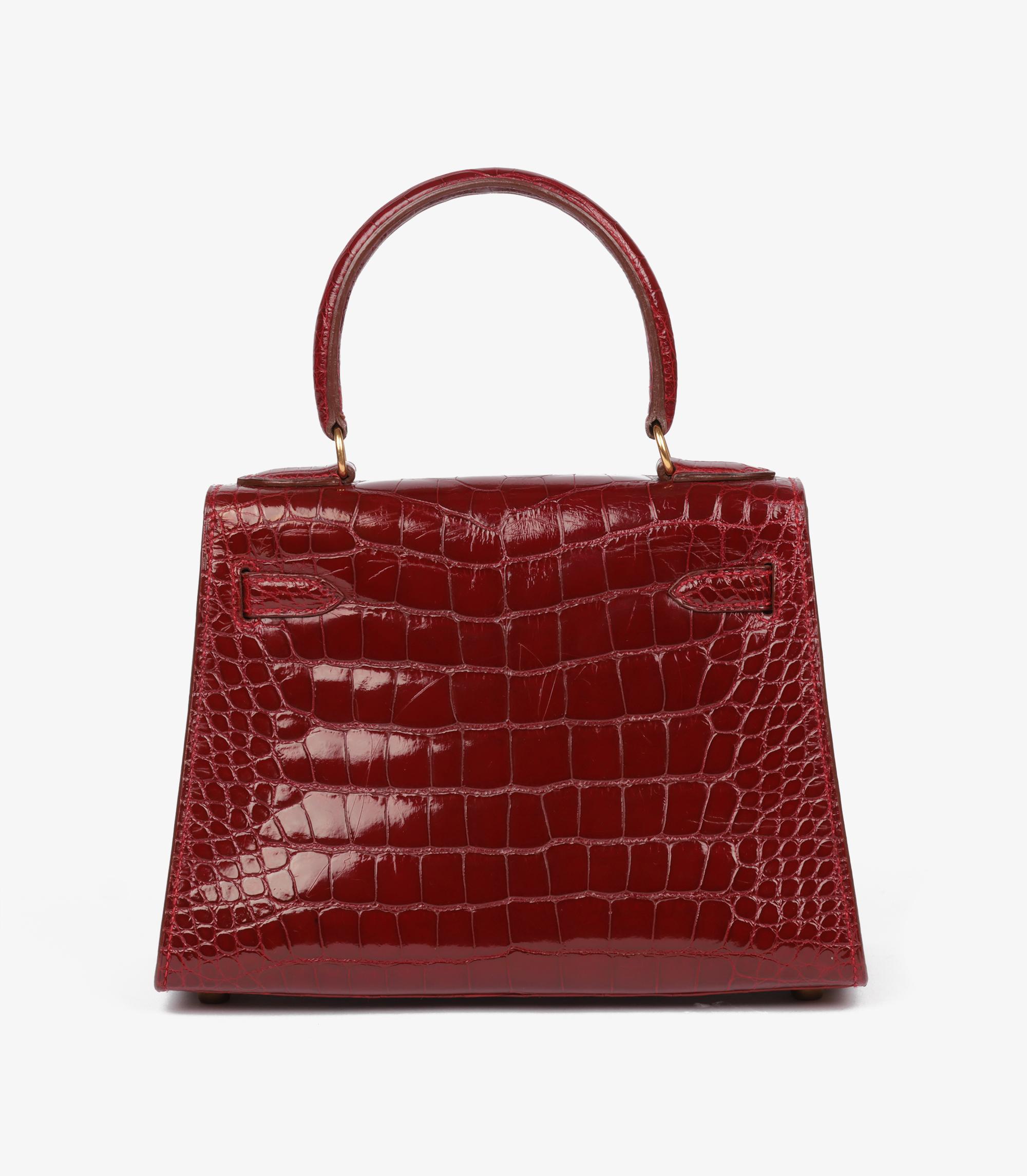 Hermès Rouge H Cuir d'alligator brillant Vintage Kelly 20cm en vente 2