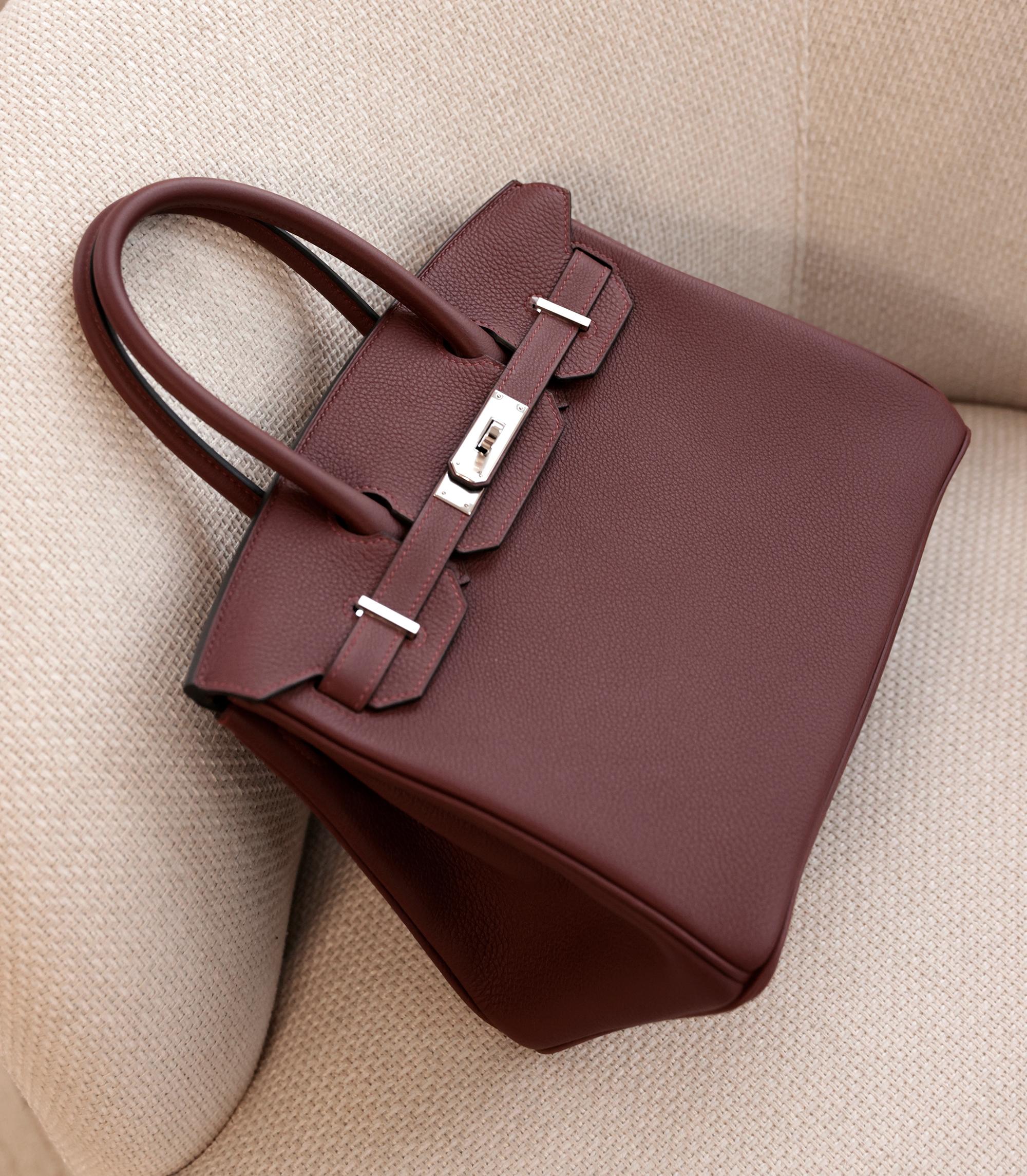 Hermès Rouge H Togo Leather Birkin 30cm Retourne

Product Details
Xupes Ref: BB027
Brand: Hermès
Model: Birkin 30cm
Type: Tote
Serial Number: W
Age: 2024
Accompanied By: Hermès Dust Bag, Box, Protective Felt, Care Booklet, Padlock, Keys, Clochette,