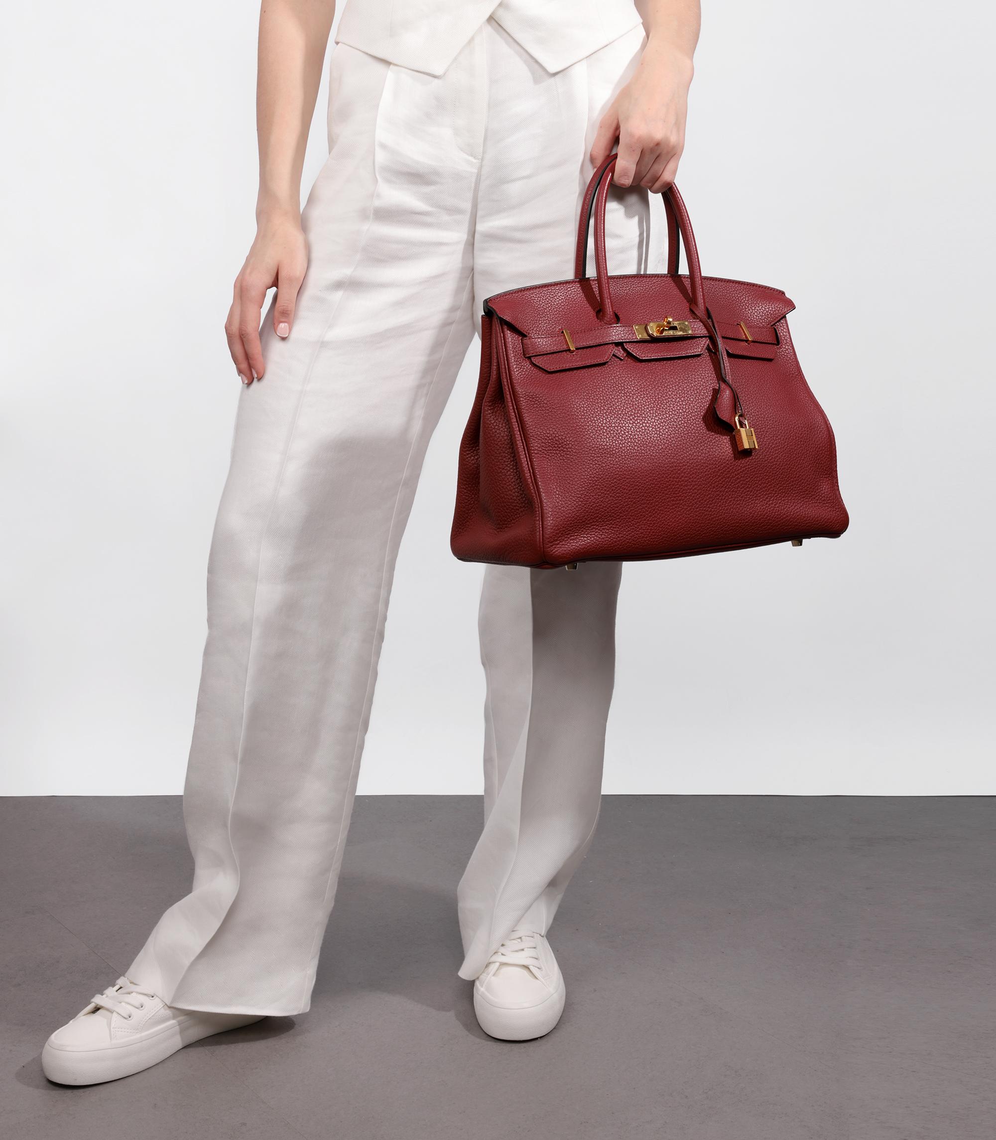 Hermès Rouge H Togo Leather Birkin 35cm

Brand- Hermès
Model- Birkin 35cm
Product Type- Tote
Serial Number- [Q]
Age- Circa 2013
Accompanied By- Hermès Dust Bag, Padlock, Keys, Clochette
Colour- Rouge H
Hardware- Gold
Material(s)- Togo