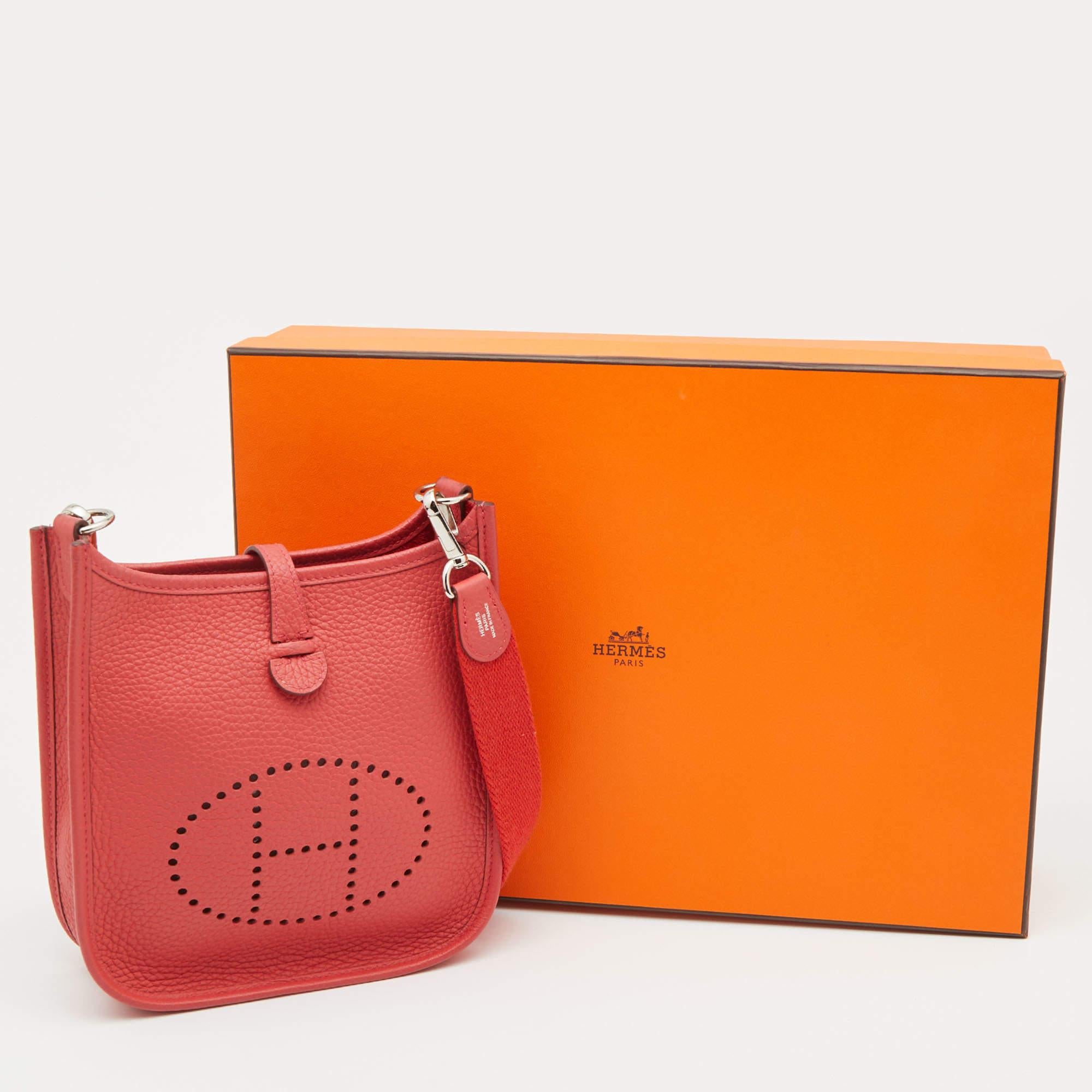 Hermes Rouge Pivoine Taurillon Clemence Leather Evelyne TPM Bag For Sale 8