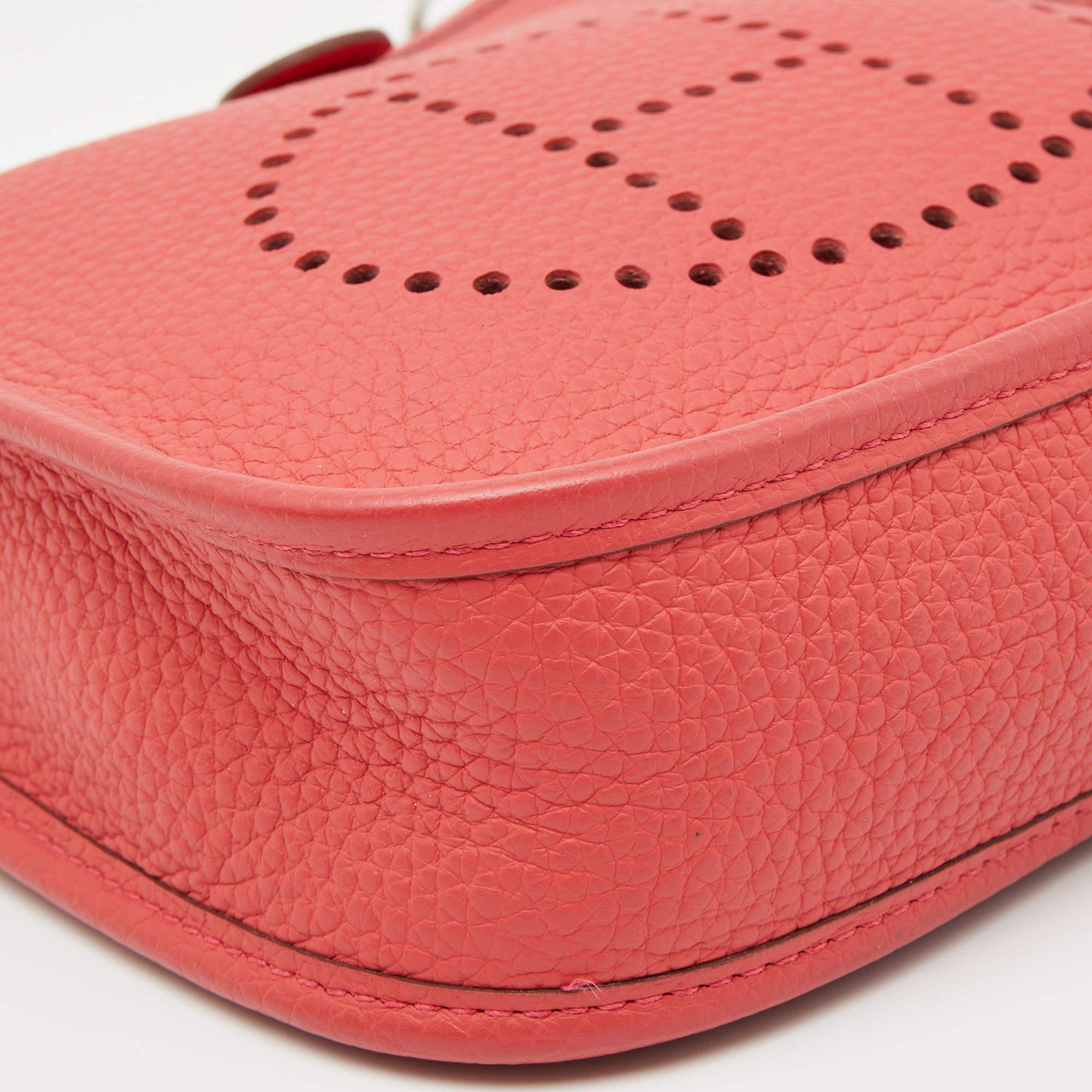Hermes Rouge Pivoine Taurillon Clemence Leather Evelyne TPM Bag For Sale 5