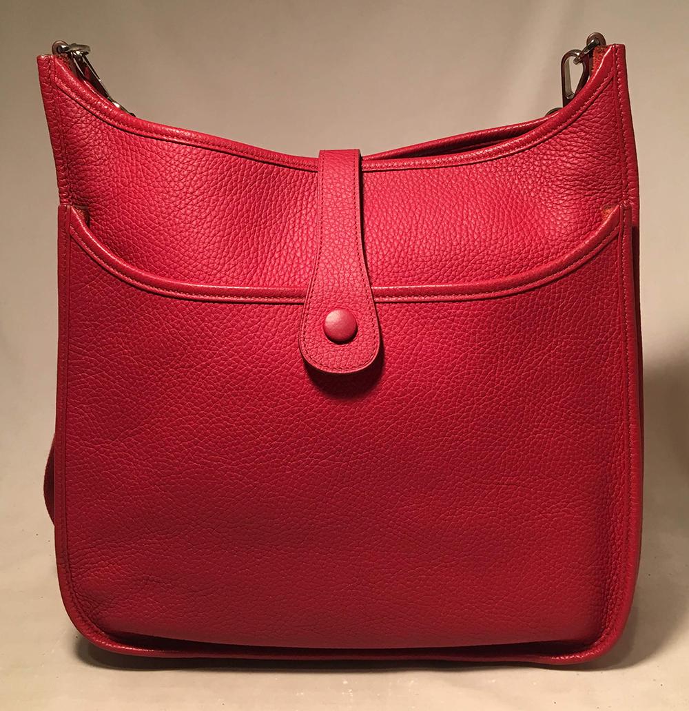 Hermes Rouge Red Togo Evelyne III GM 31cm Shoulder Bag In Excellent Condition In Philadelphia, PA