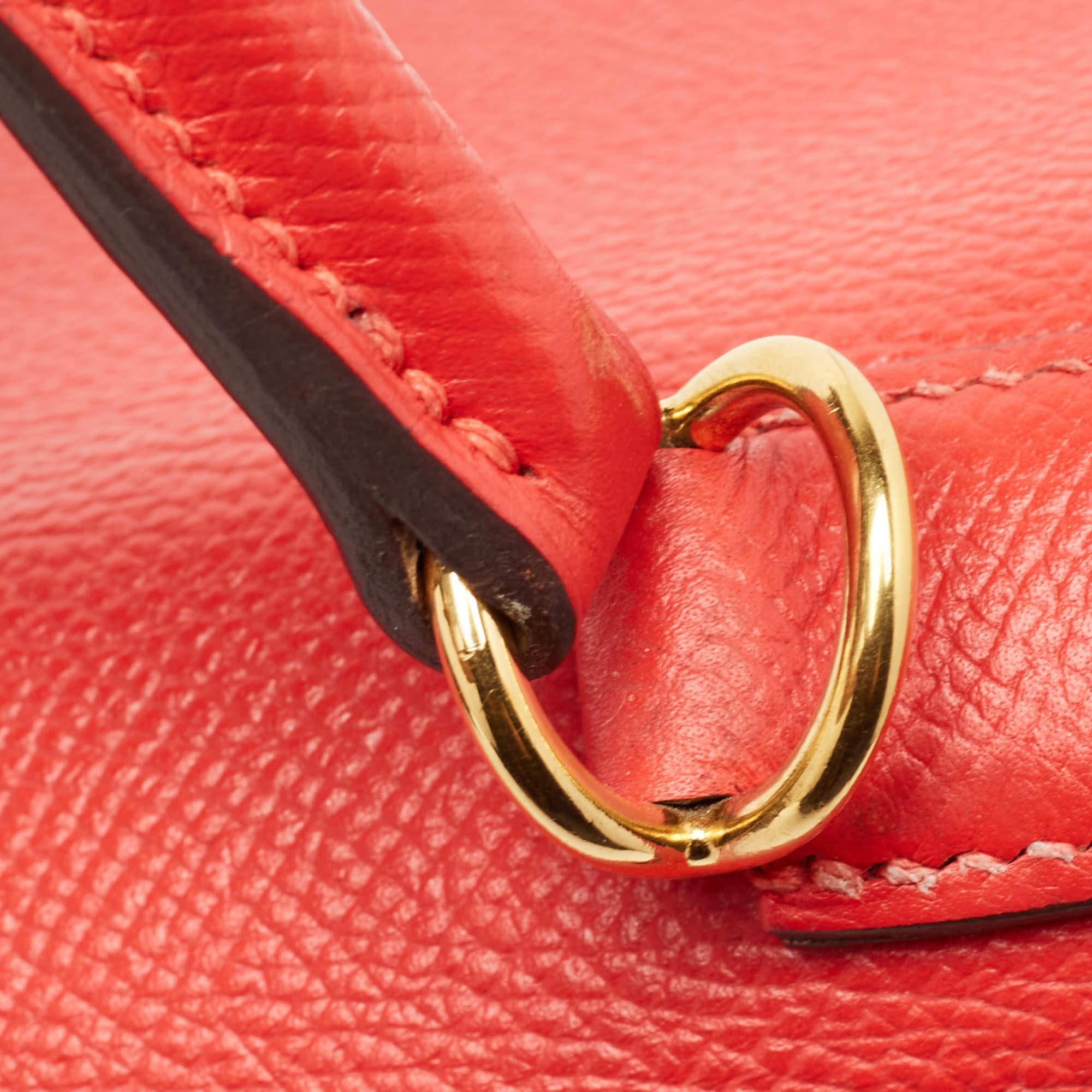 Hermes Rouge Tomate Epsom Leather Gold Finish Kelly Sellier 28 Bag For Sale 3