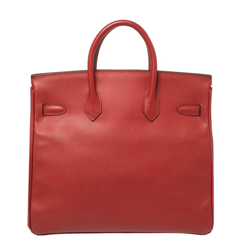 Hermes Rouge Vif Epsom Leather Gold Hardware HAC Birkin 32 Bag In Good Condition In Dubai, Al Qouz 2