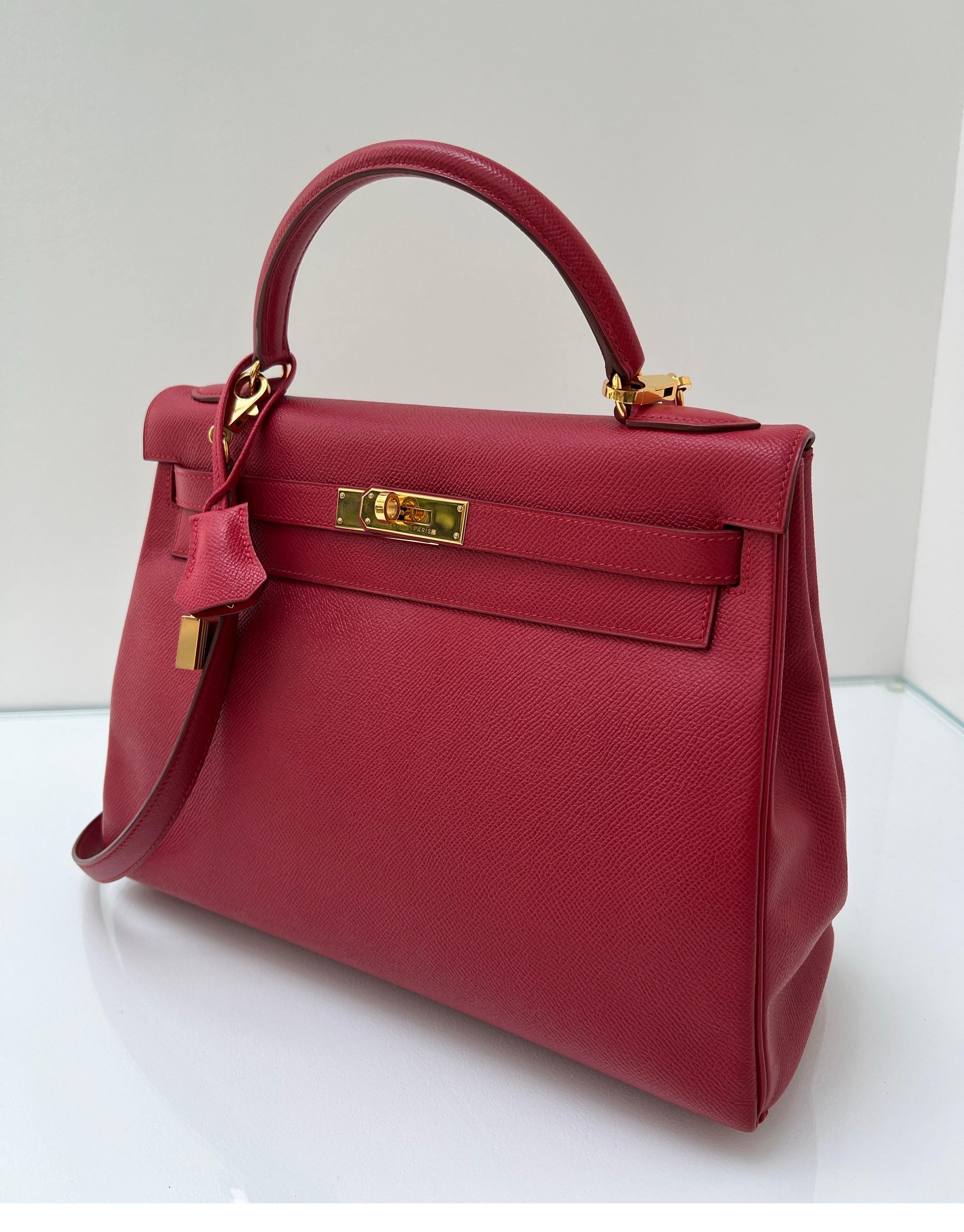 Hermes Rouge Vif Kelly 32 Bag In Excellent Condition In Athens, GA