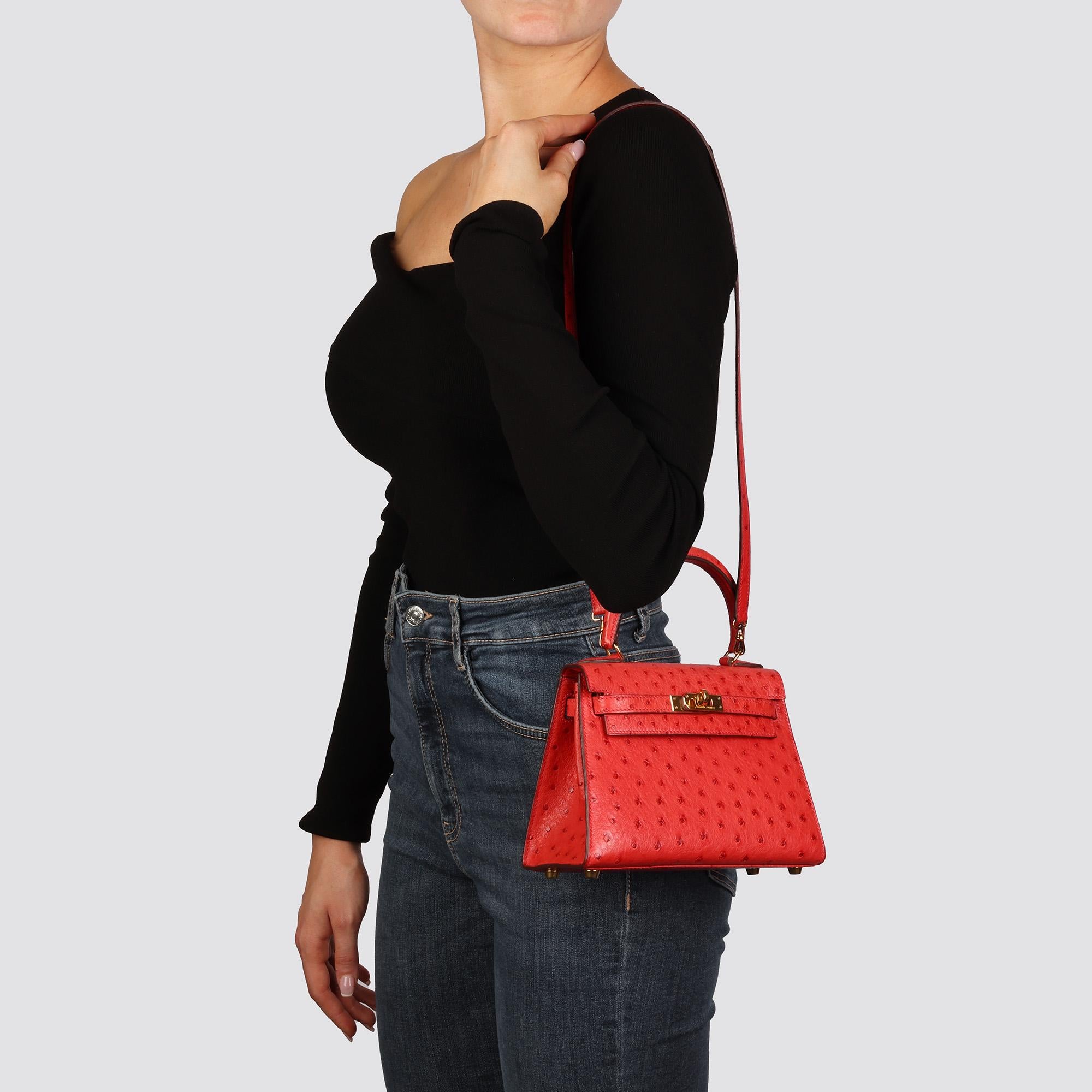 Hermès Rouge Vif Kelly en cuir d'autruche 20cm Sellier en vente 9