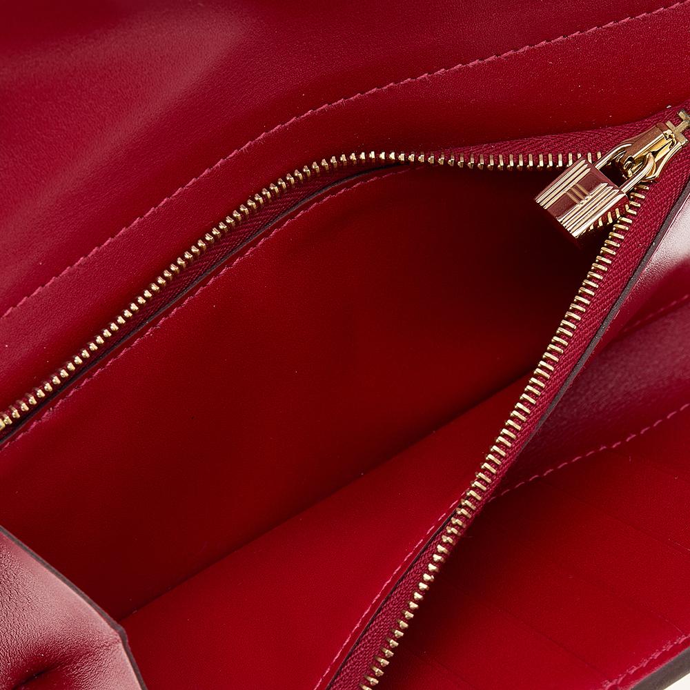 Hermes Rouge Vif Tadelakt Leather Kelly Depliant Medium Wallet In Good Condition In Dubai, Al Qouz 2