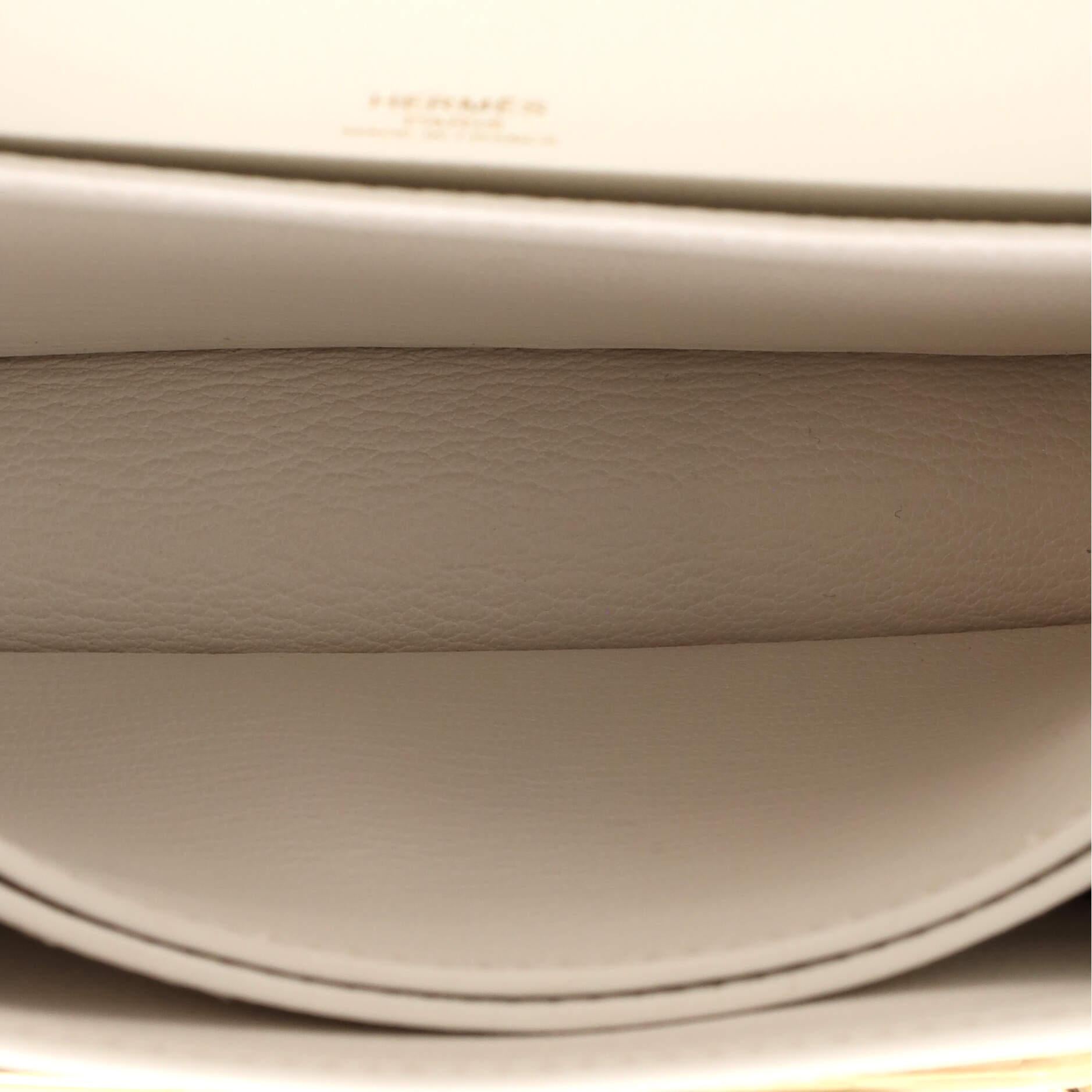 Hermes Roulis Bag Evercolor 18 In Good Condition In NY, NY