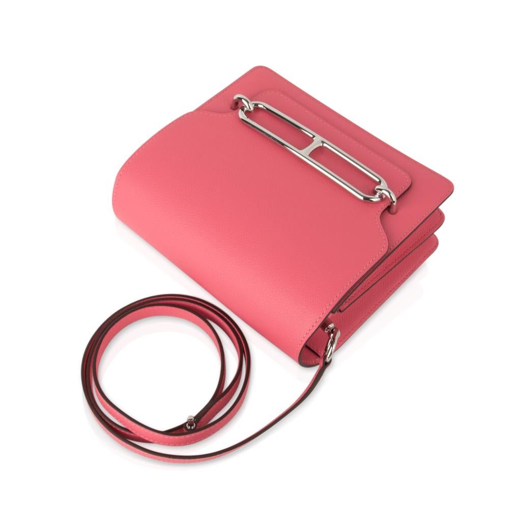 Hermes Mini Roulis Bag Rose Azalee Pink (Convertible Shoulder to Crossbody) In New Condition In Miami, FL