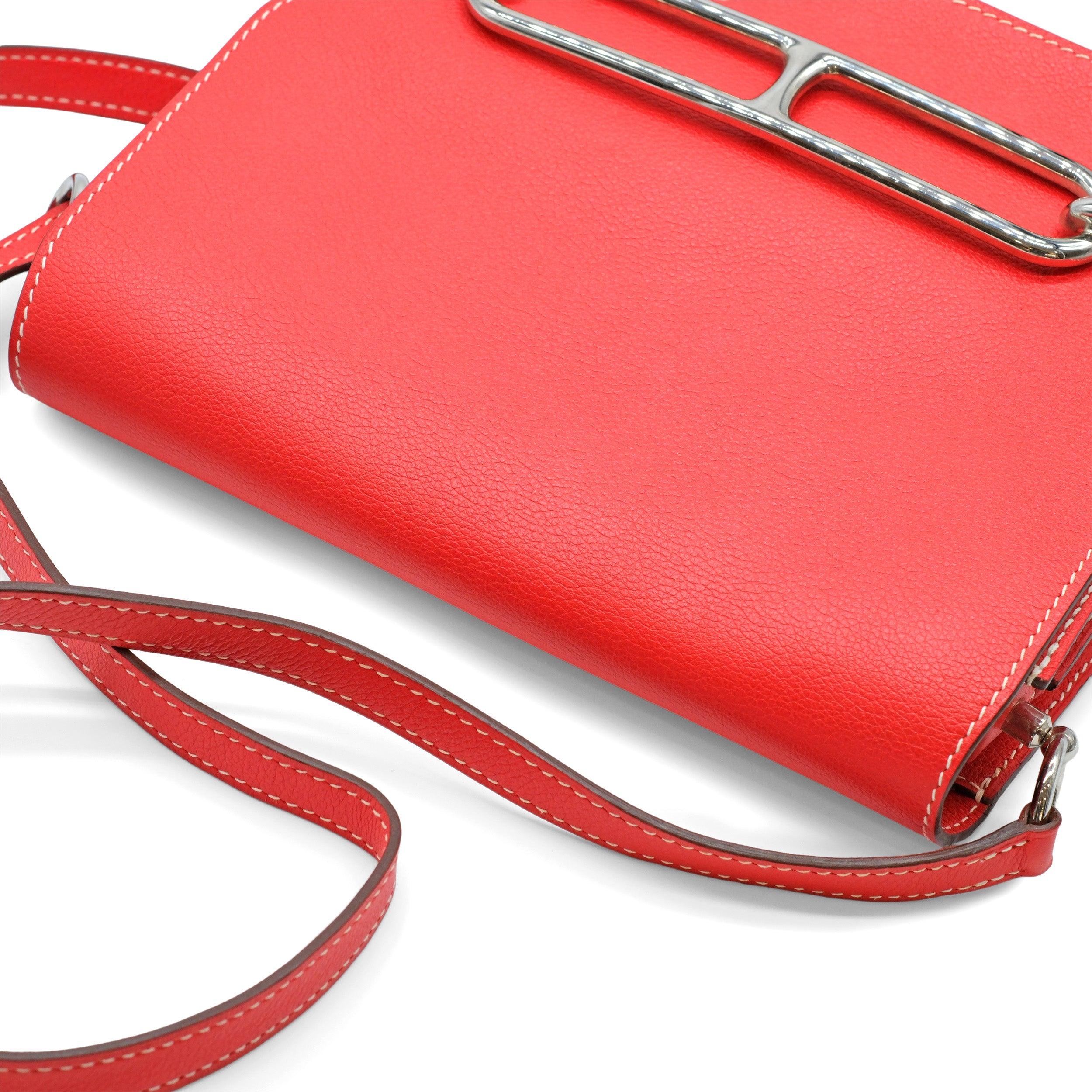 Red Hermès Roulis Shoulder Bag - '20s For Sale