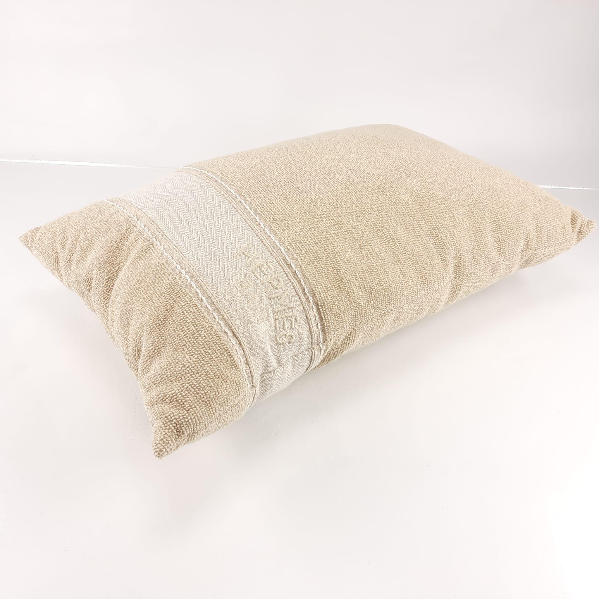 Hermes Uni beach pillow yatch Sable cotton For Sale 3