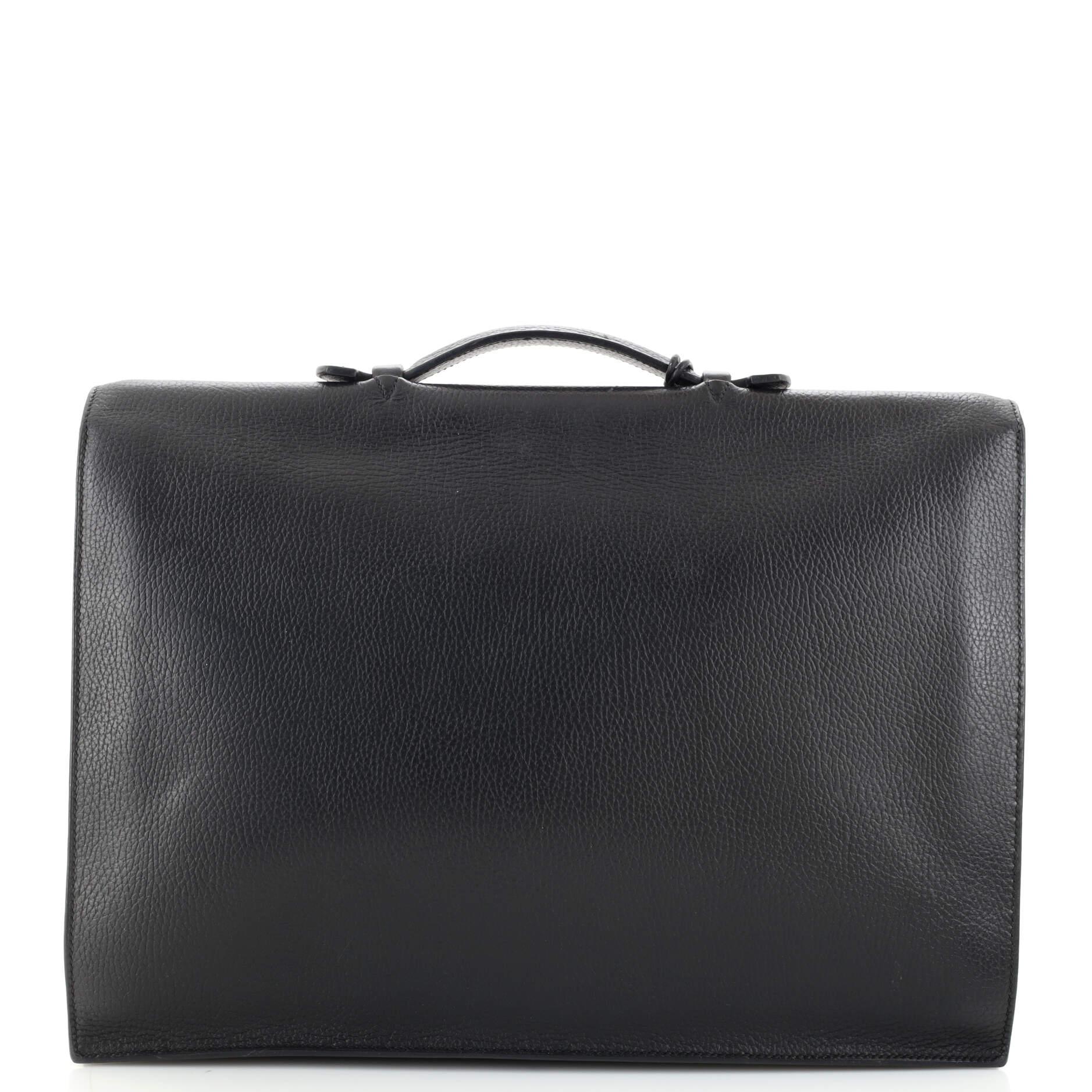 Hermes Sac a Depeches Bag Ardennes 41 In Fair Condition For Sale In NY, NY