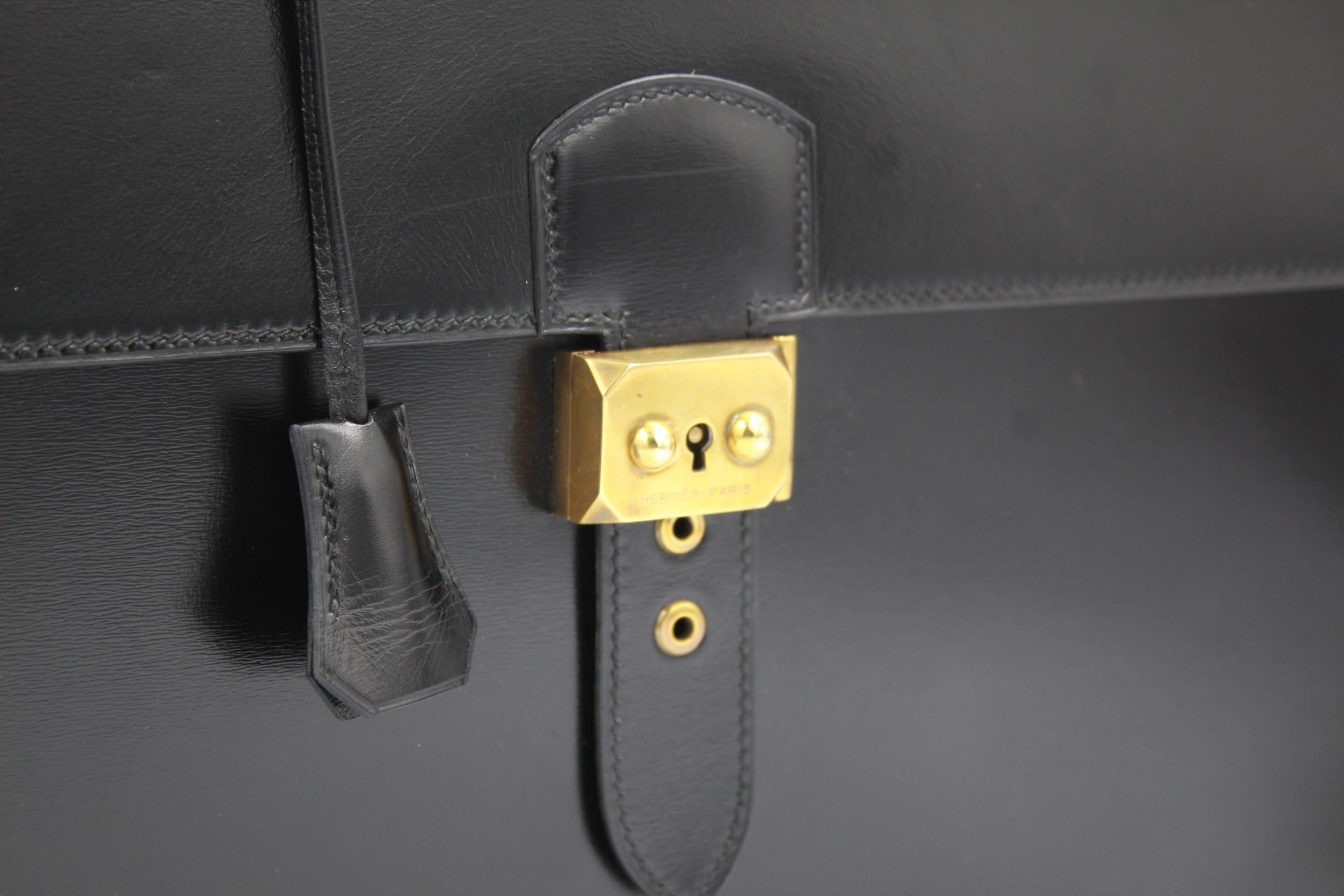 Hermes Sac a Depeches Briefcase Bag in black box Leather In Good Condition In Paris, FR