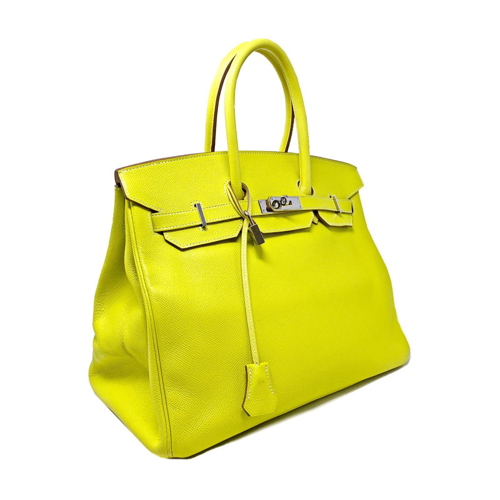 Hermes Paris Sac Birkin size 35 In Epsom lime color. Year of production 2000 Good condition Complete with key lock clochette and dust-bag. 
Has small signs. 