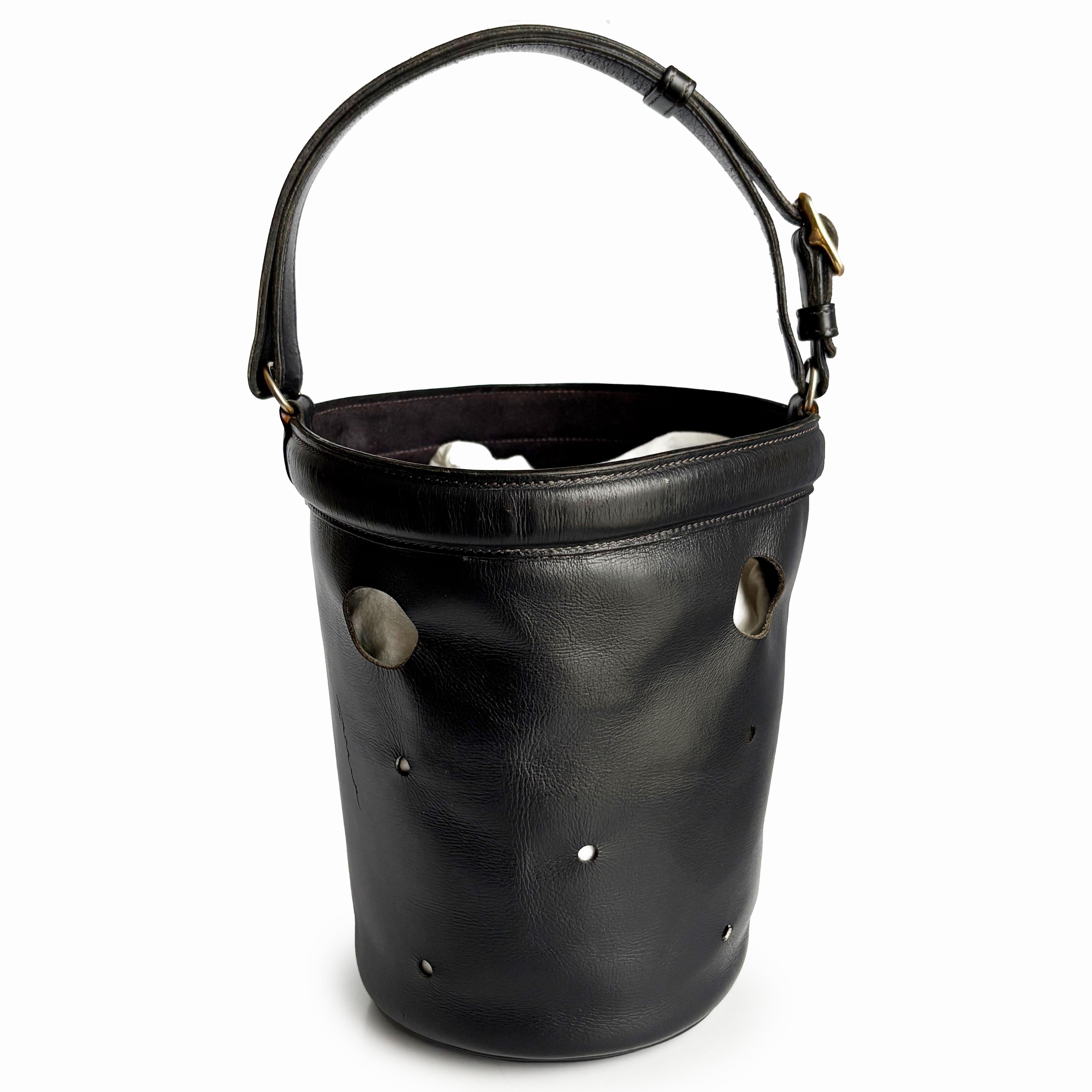 Hermes Sac de Mangeoire Bag Tote Black Box Calf Leather Feed Bucket Bag Vintage For Sale 3