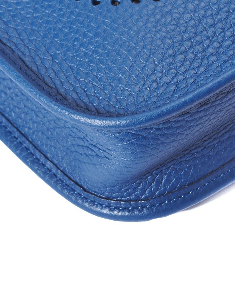 Hermès Sac Evelyne 16 Clemence Blue Tie in vendita 11