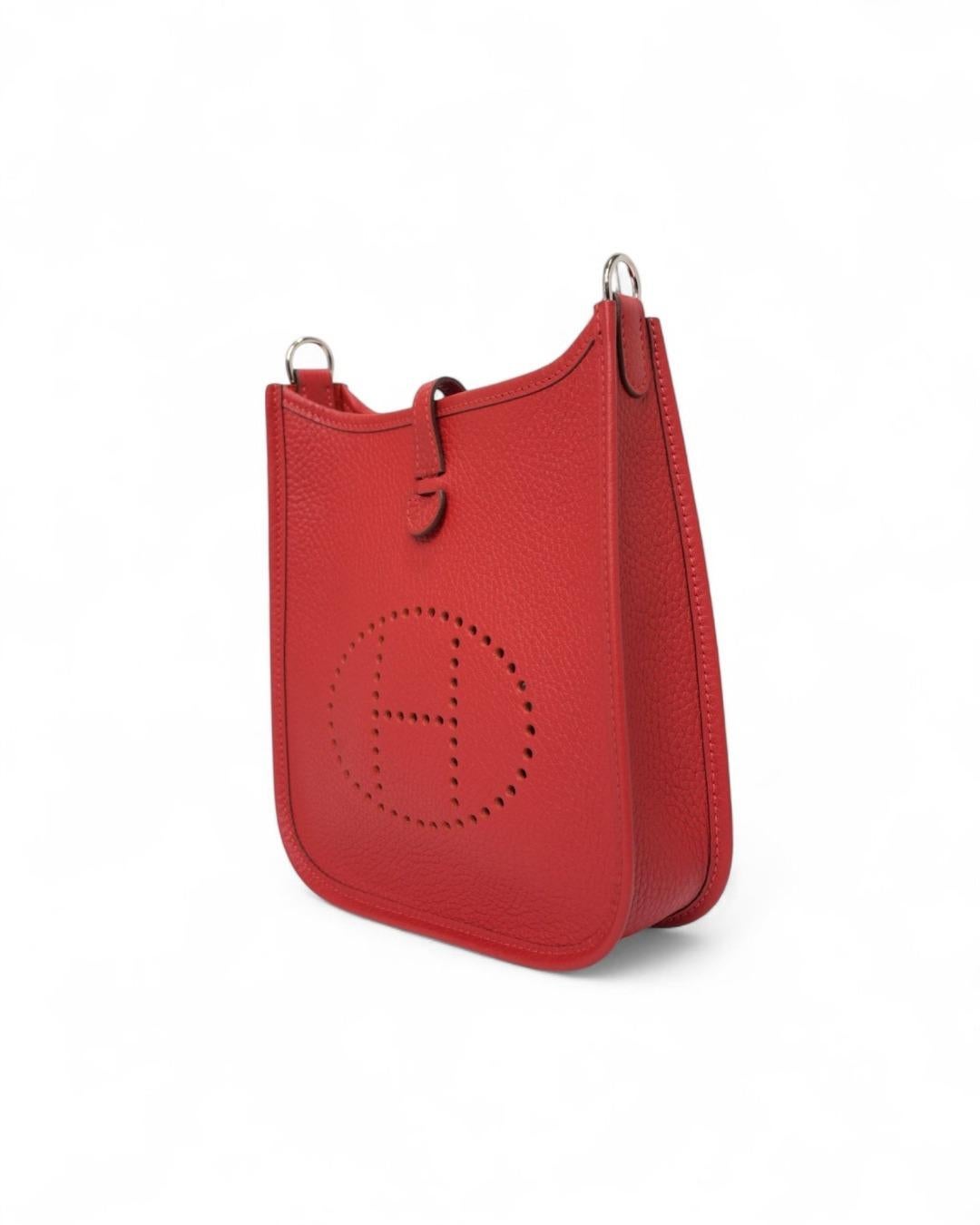 Red Hermès Sac Evelyne 16 Clemence Rouge Radieux in vendita