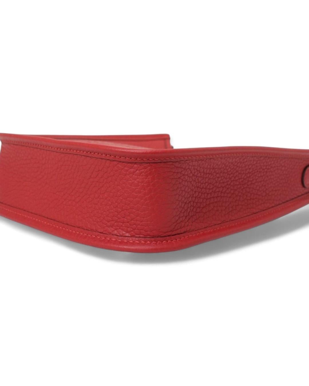 Donna Hermès Sac Evelyne 16 Clemence Rouge Radieux in vendita