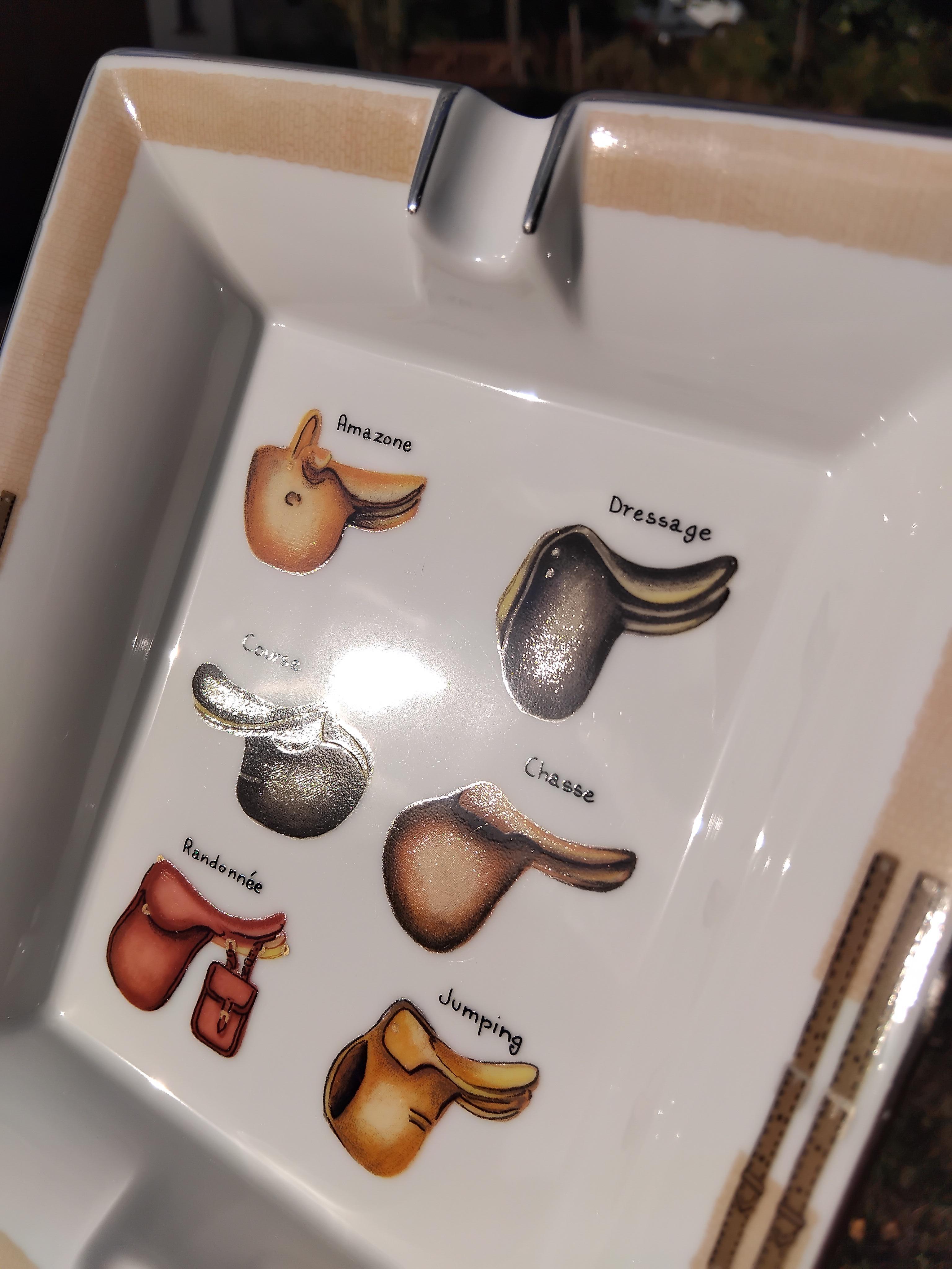 Hermès Saddles Cigar Ashtray Change Tray Porcelain Horse Riding Rodeo Texas For Sale 8