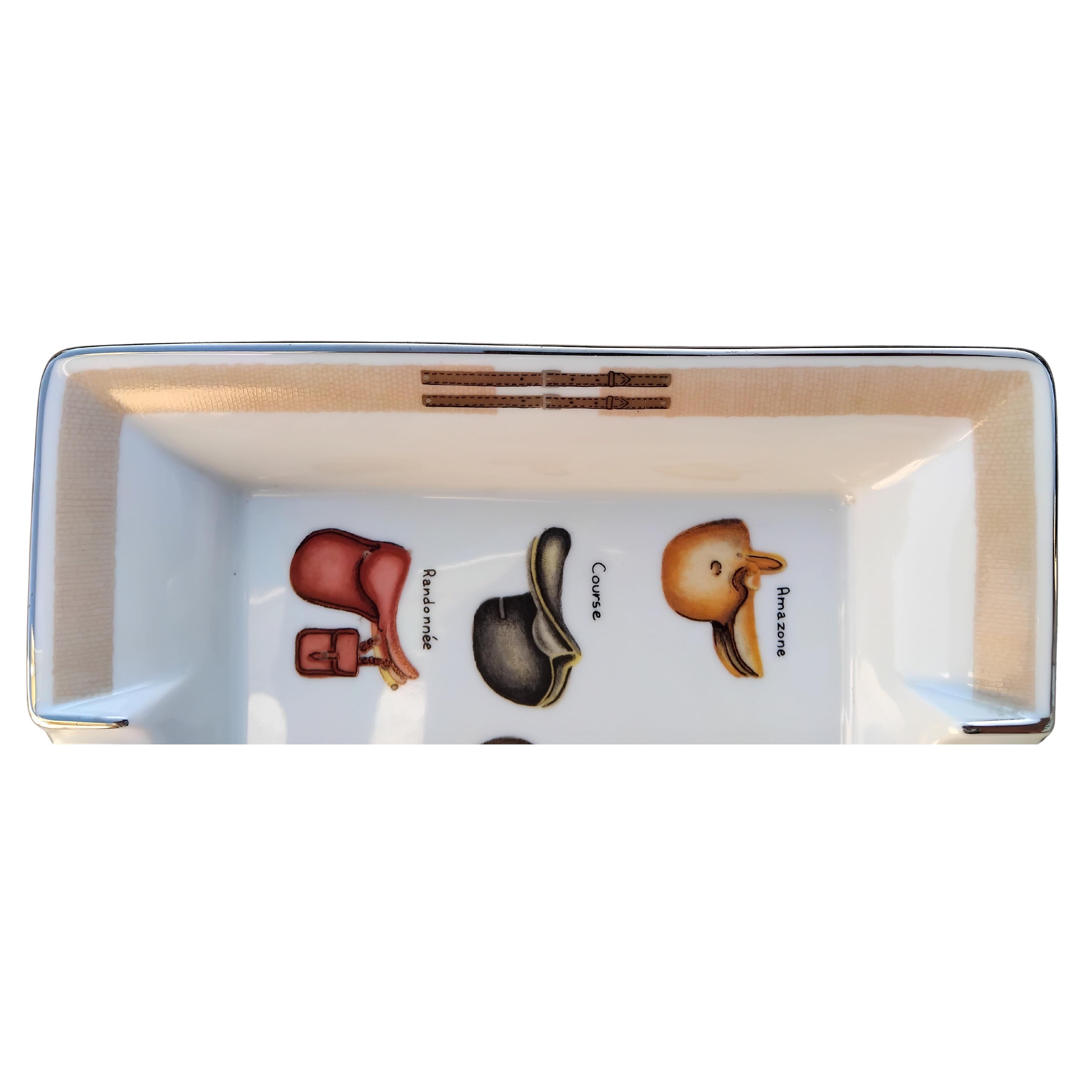 Hermès Saddles Cigar Ashtray Change Tray Porcelain Horse Riding Rodeo Texas For Sale 1