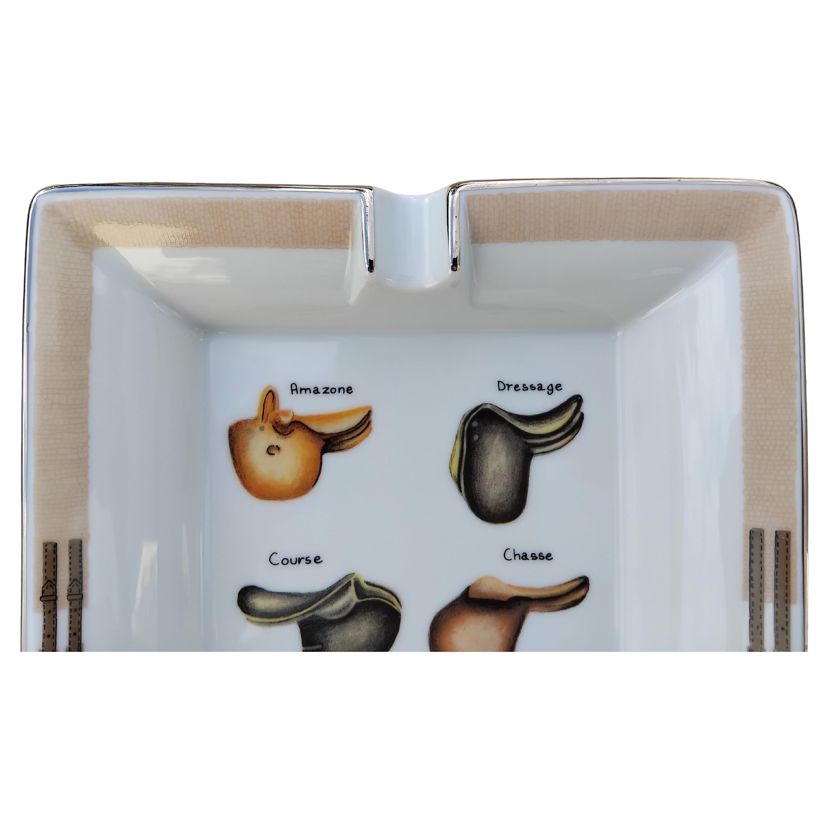 Hermès Saddles Cigar Ashtray Change Tray Porcelain Horse Riding Rodeo Texas For Sale 1