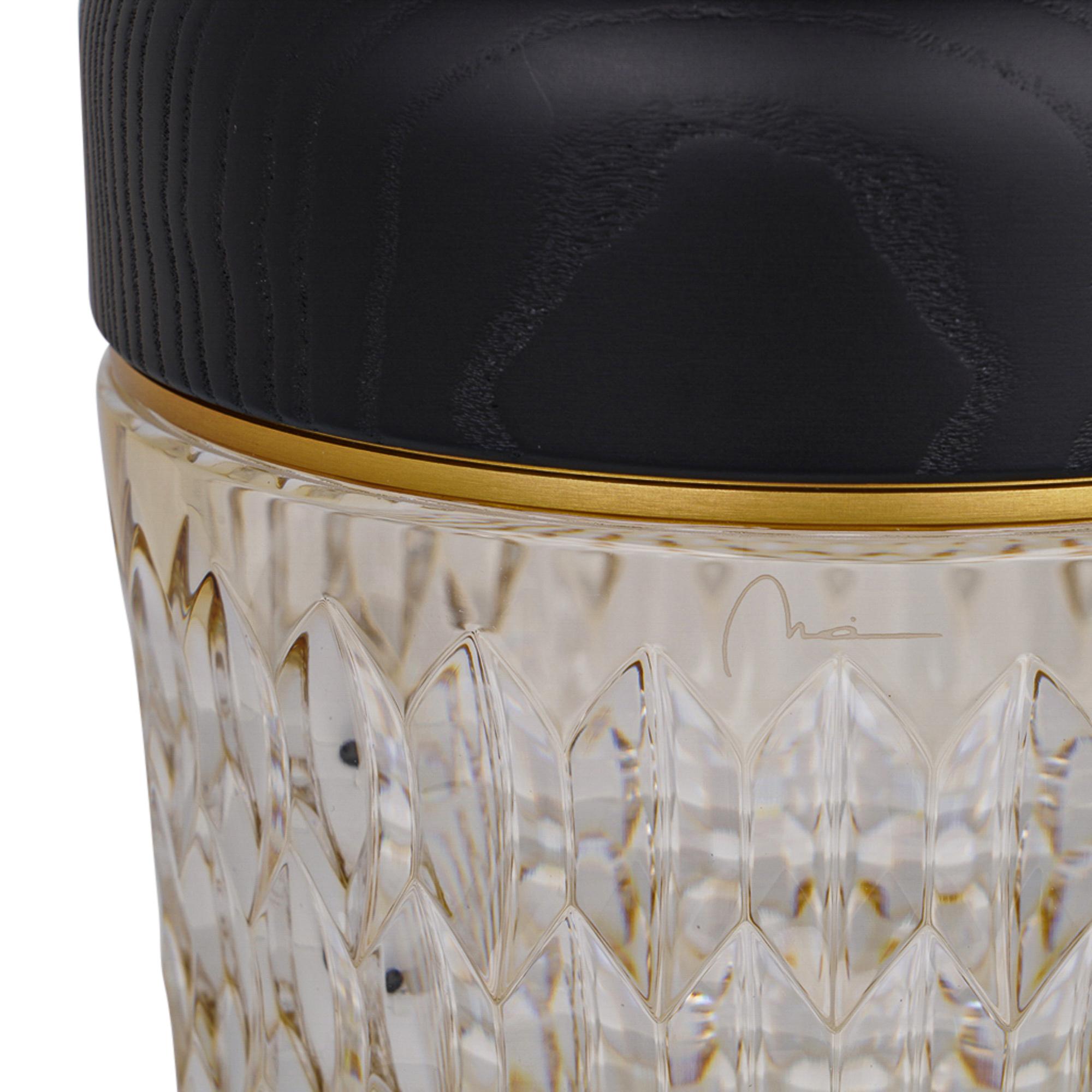 Beige Lampe de bureau Saint Louis Folia en cristal ambré et bois foncé, édition limitée Hermès en vente