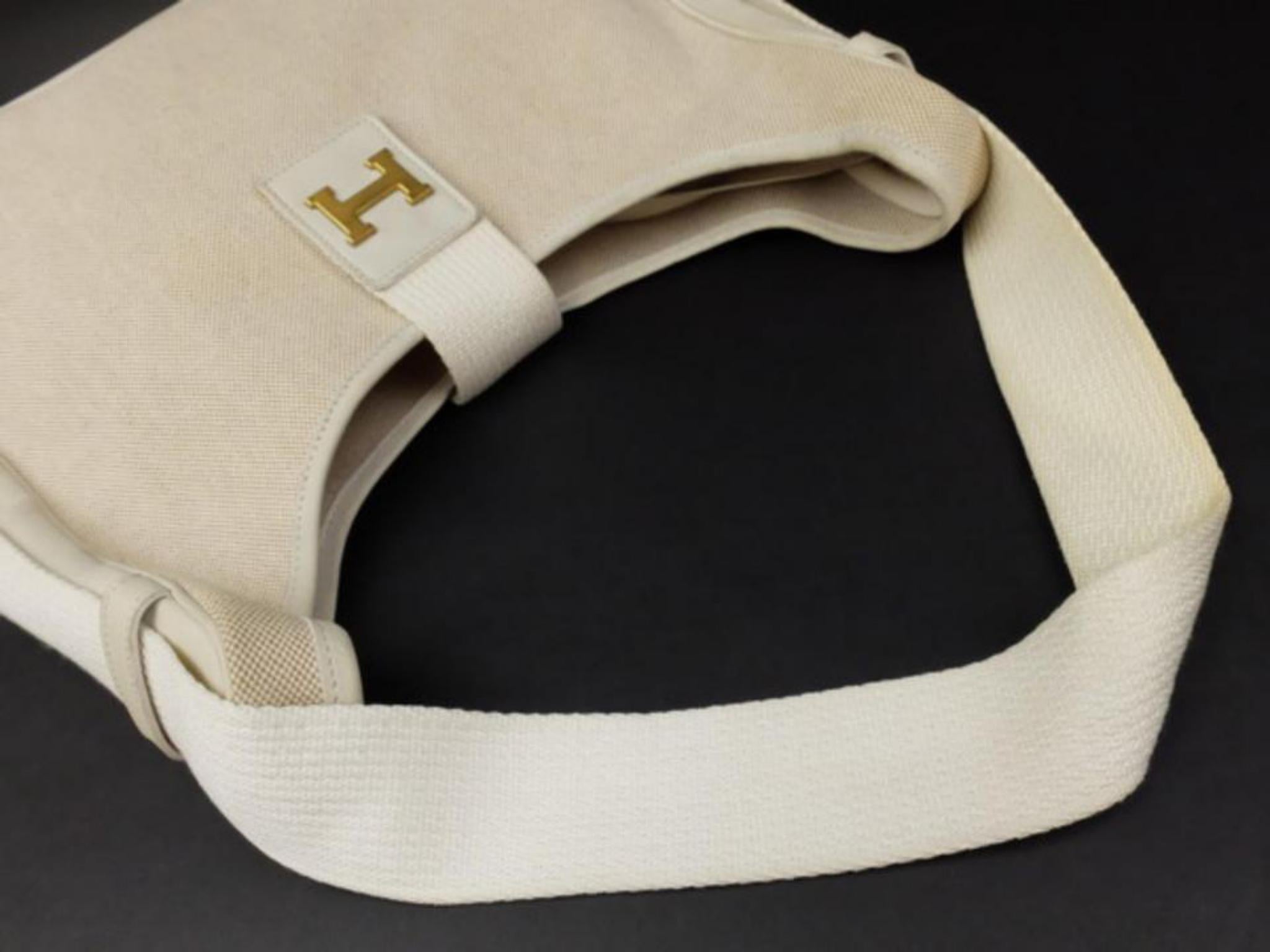 Women's Hermès Sako Toile 223950 Ivory Leather Shoulder Bag For Sale