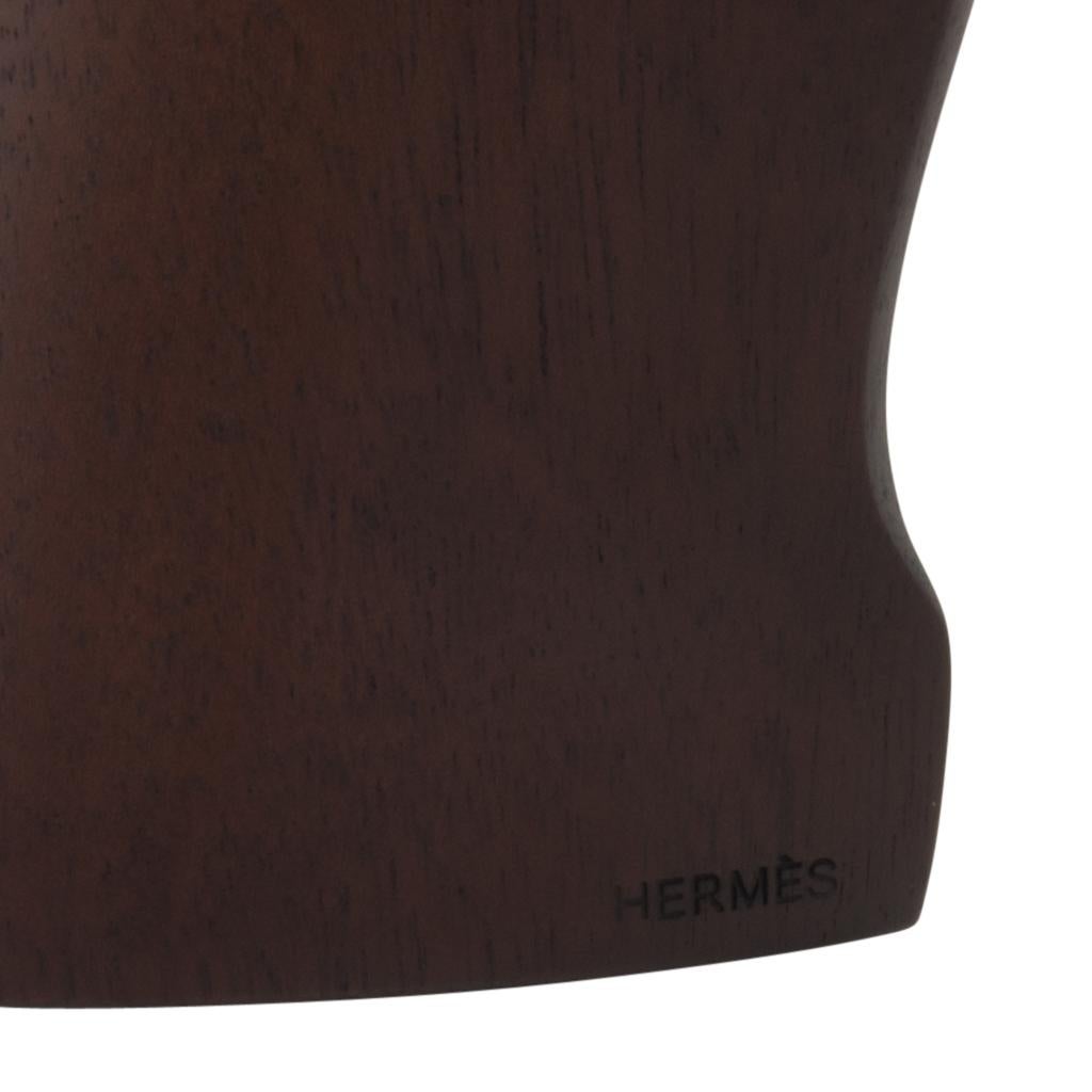 Women's or Men's Hermes Samarcande Horse Head Paperweight Brown Mahogany Etoupe New