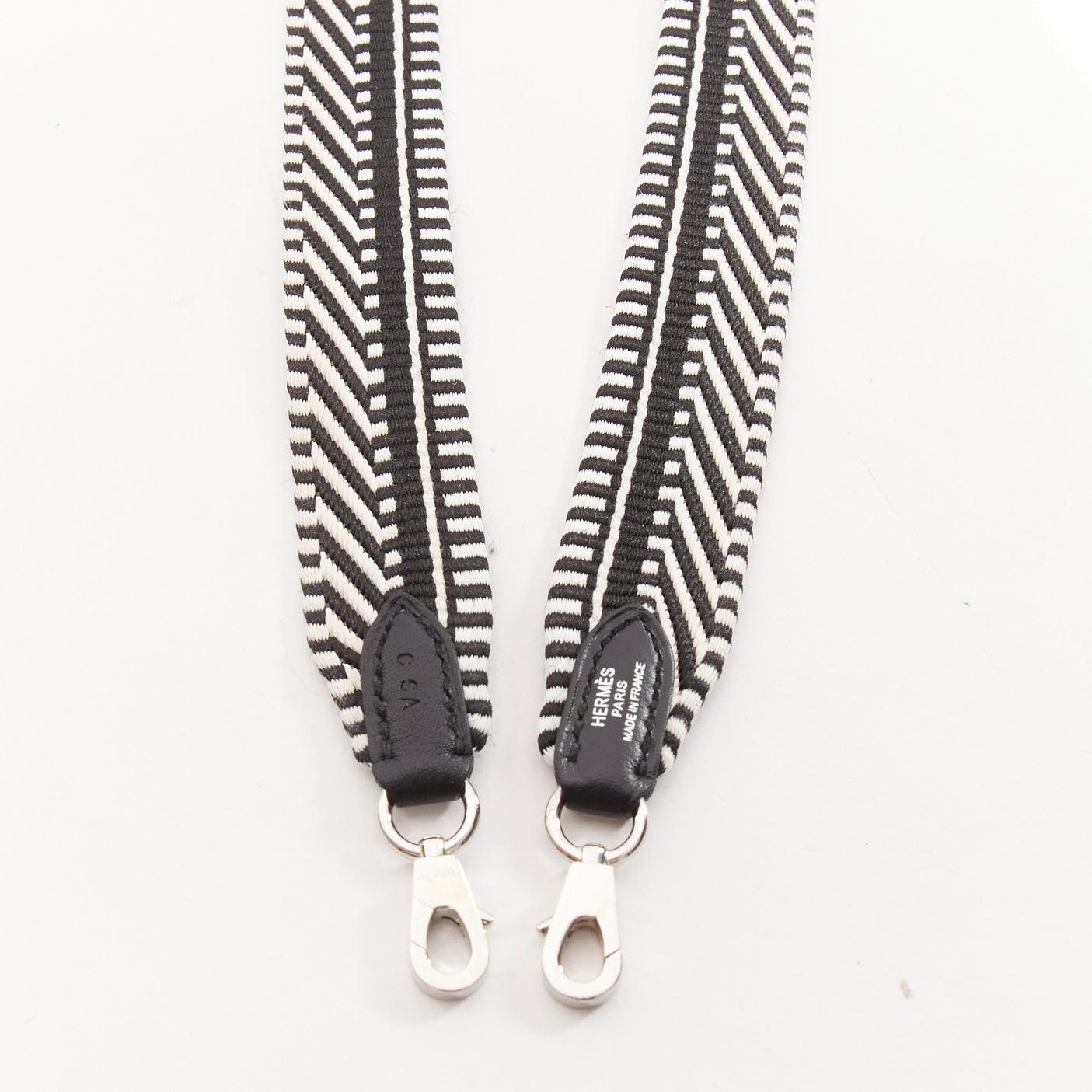 Women's HERMES Sangle 25 black white chevron stripes woven silver hardware bag strap For Sale