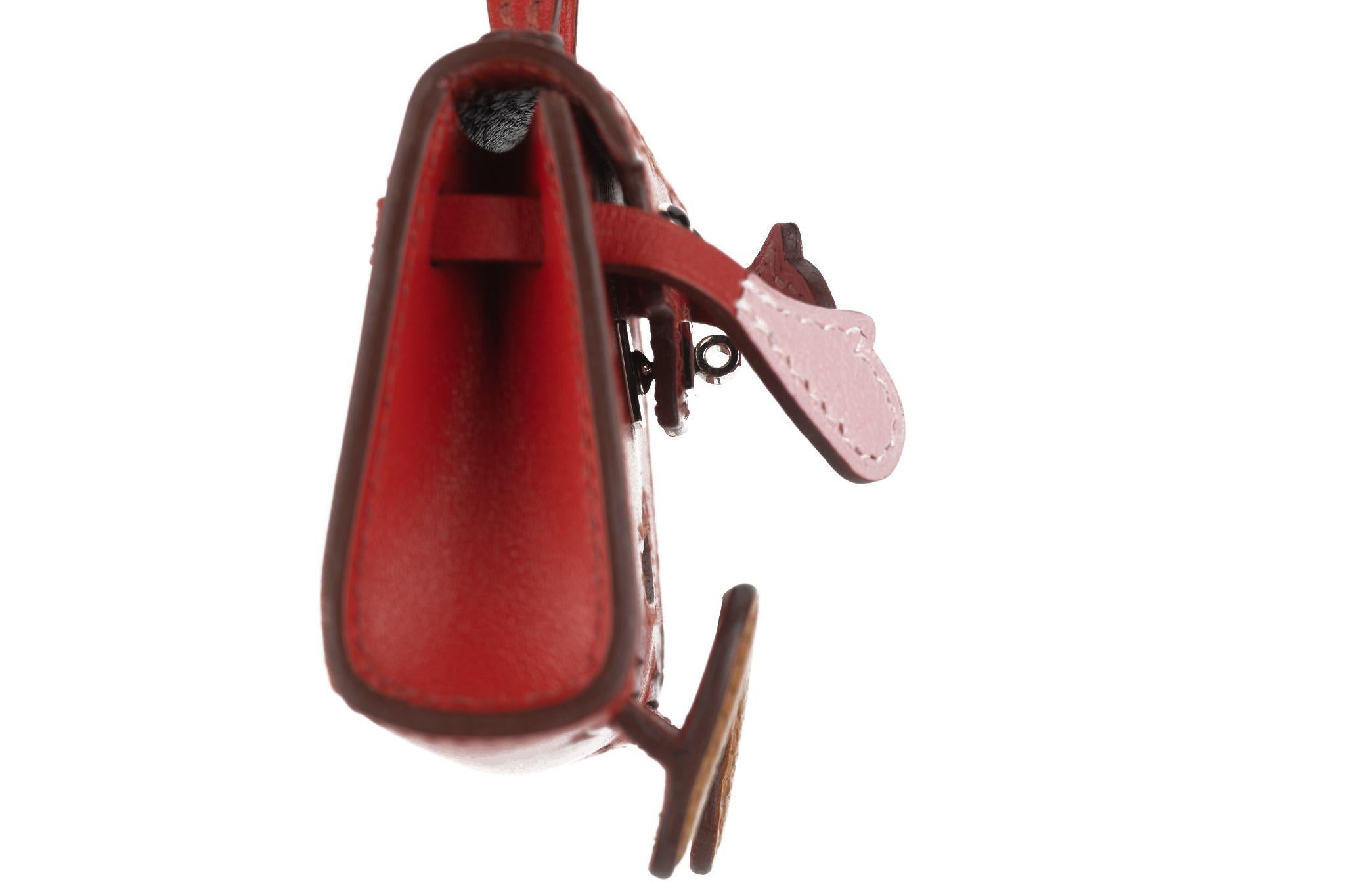 Women's or Men's Hermès Sanguigne Kelly Idole Bag Charm For Sale