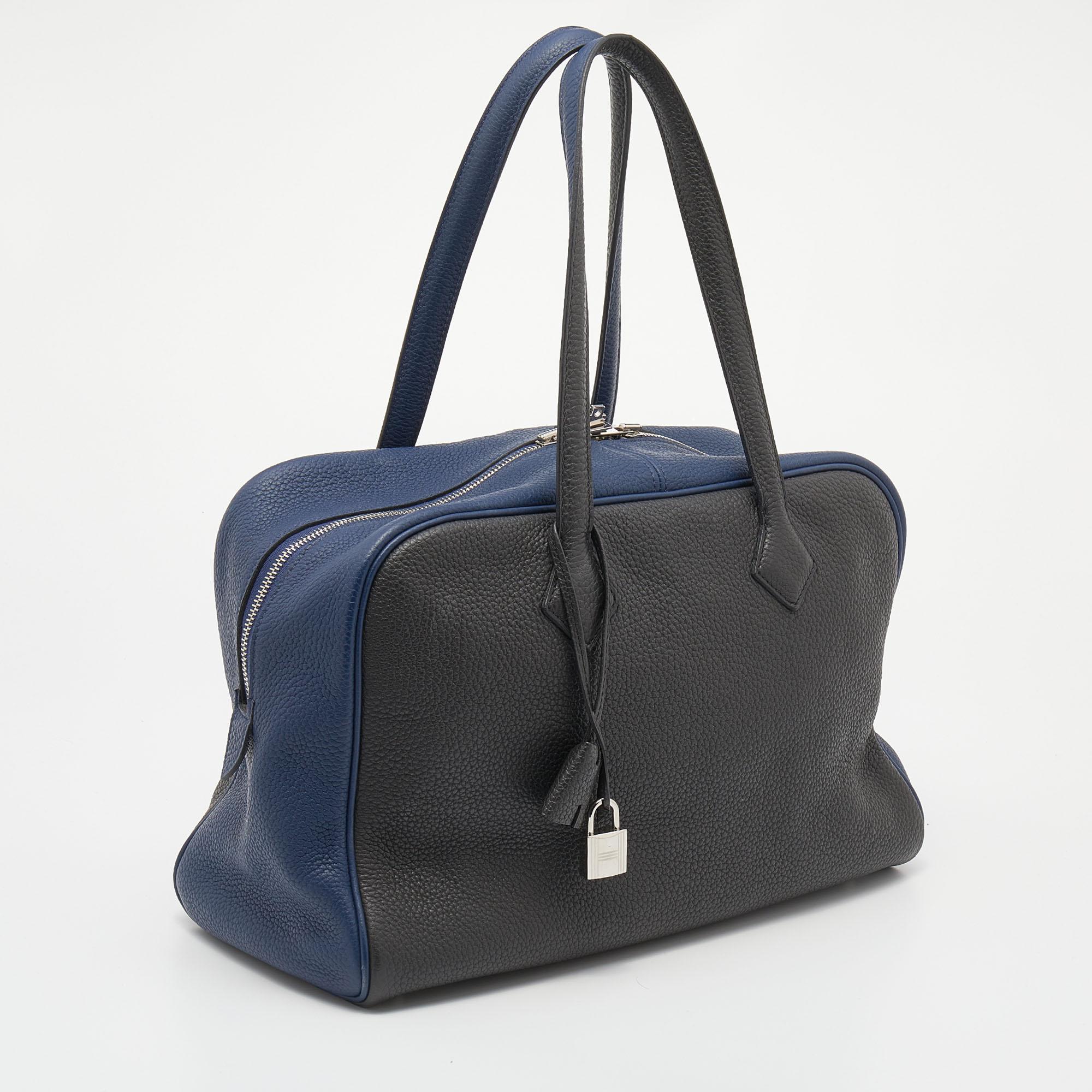 Hermes Saphir/Gris Taurillion Clemence Leather Palladium Plated Victoria II Bag In Good Condition In Dubai, Al Qouz 2