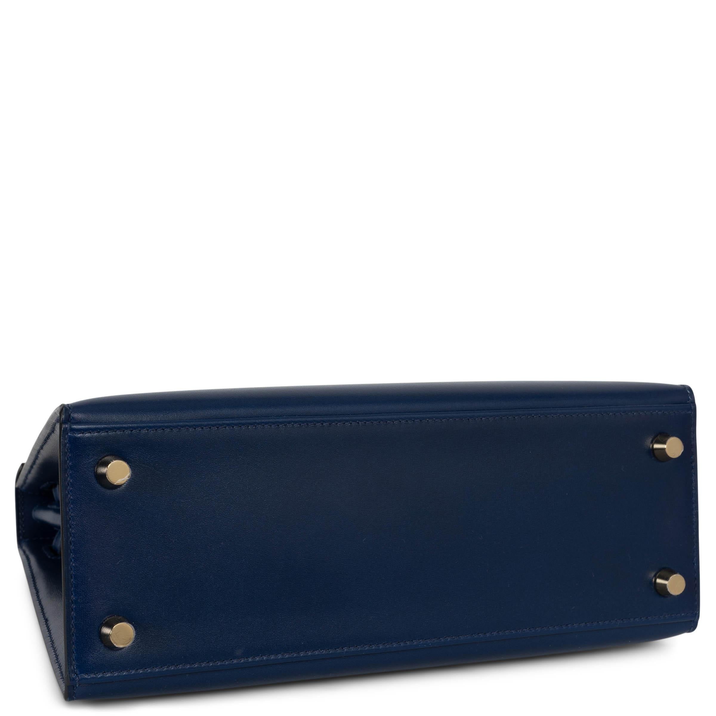 HERMES Saphire blue Box leather KELLY 25 SELLIER Bag Ghw In New Condition For Sale In Zürich, CH