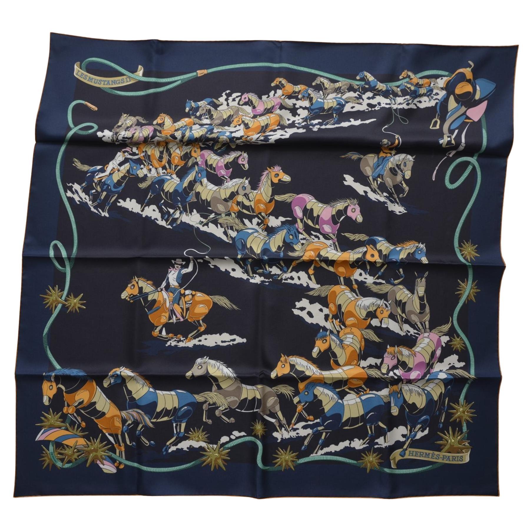 Hermes Schal 90 CM CARRE DOUBLE FACE LES MUSTANGS  EC/BLEU/NOIR/MANDARIN  NEU