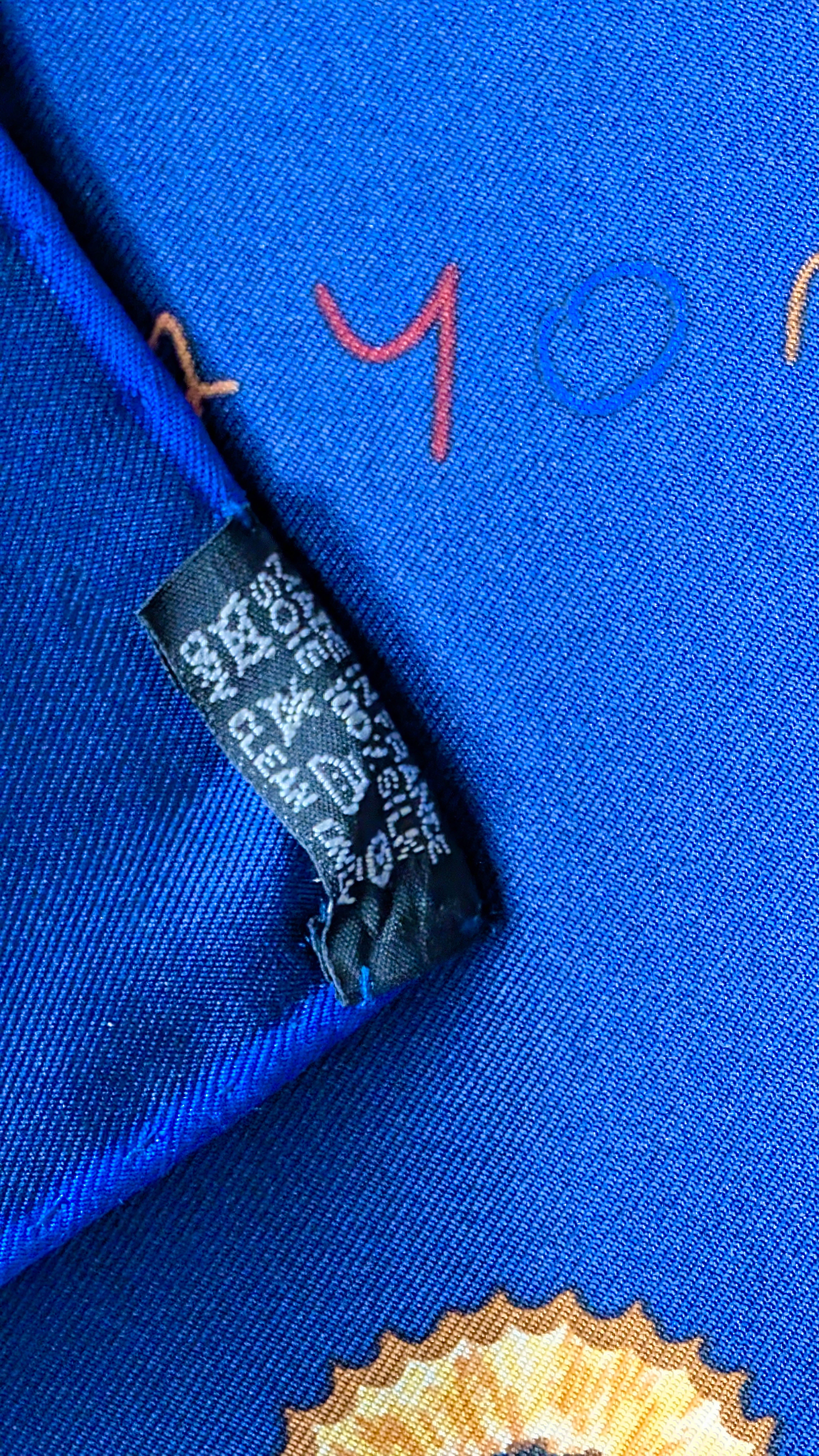 Bufanda HERMÈS A VOS CRAYONS en venta 1