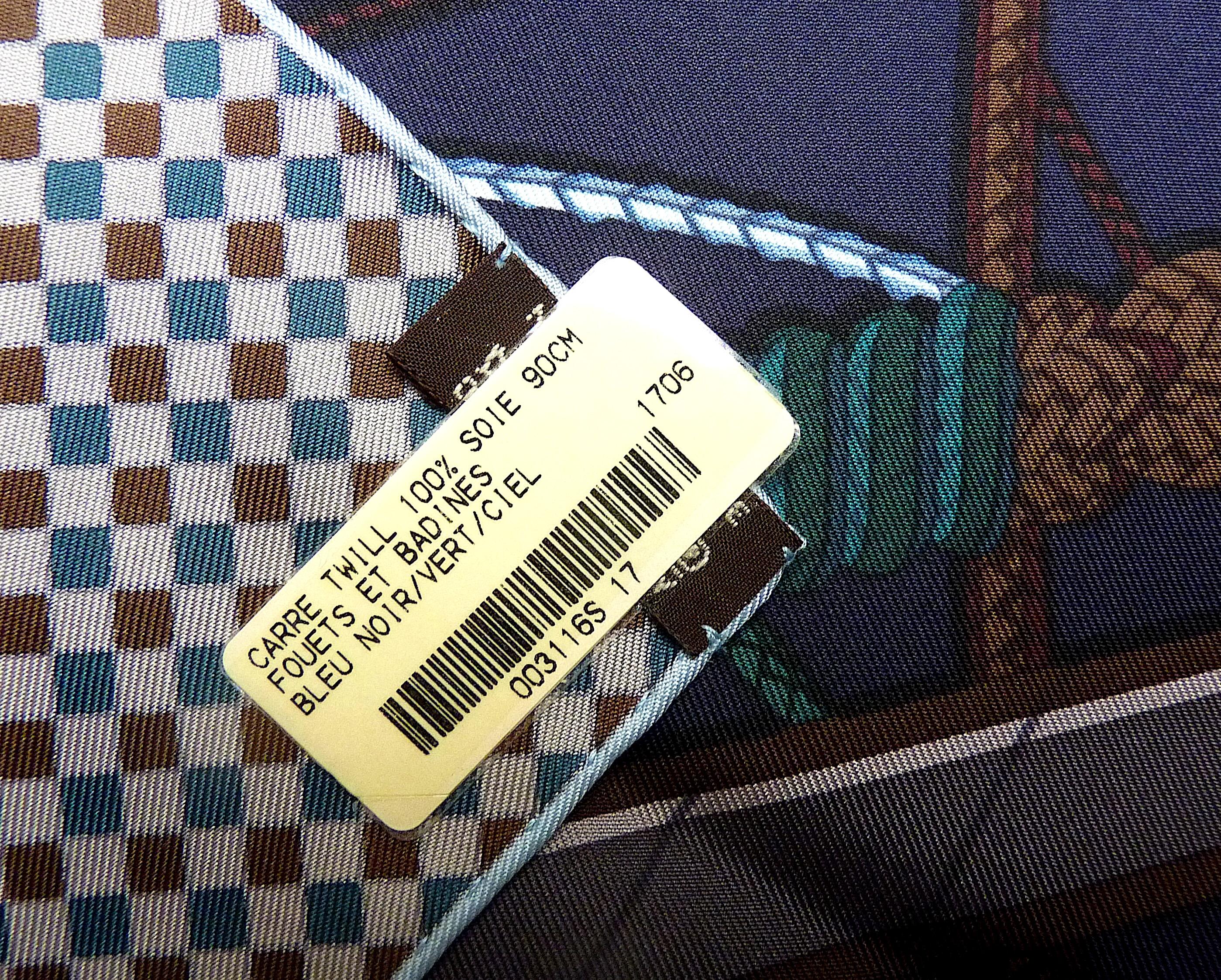 Sciarpa HERMES BNIB 90 cm Silk Twill Fouets et Badines by Virginie Jamin in vendita 2